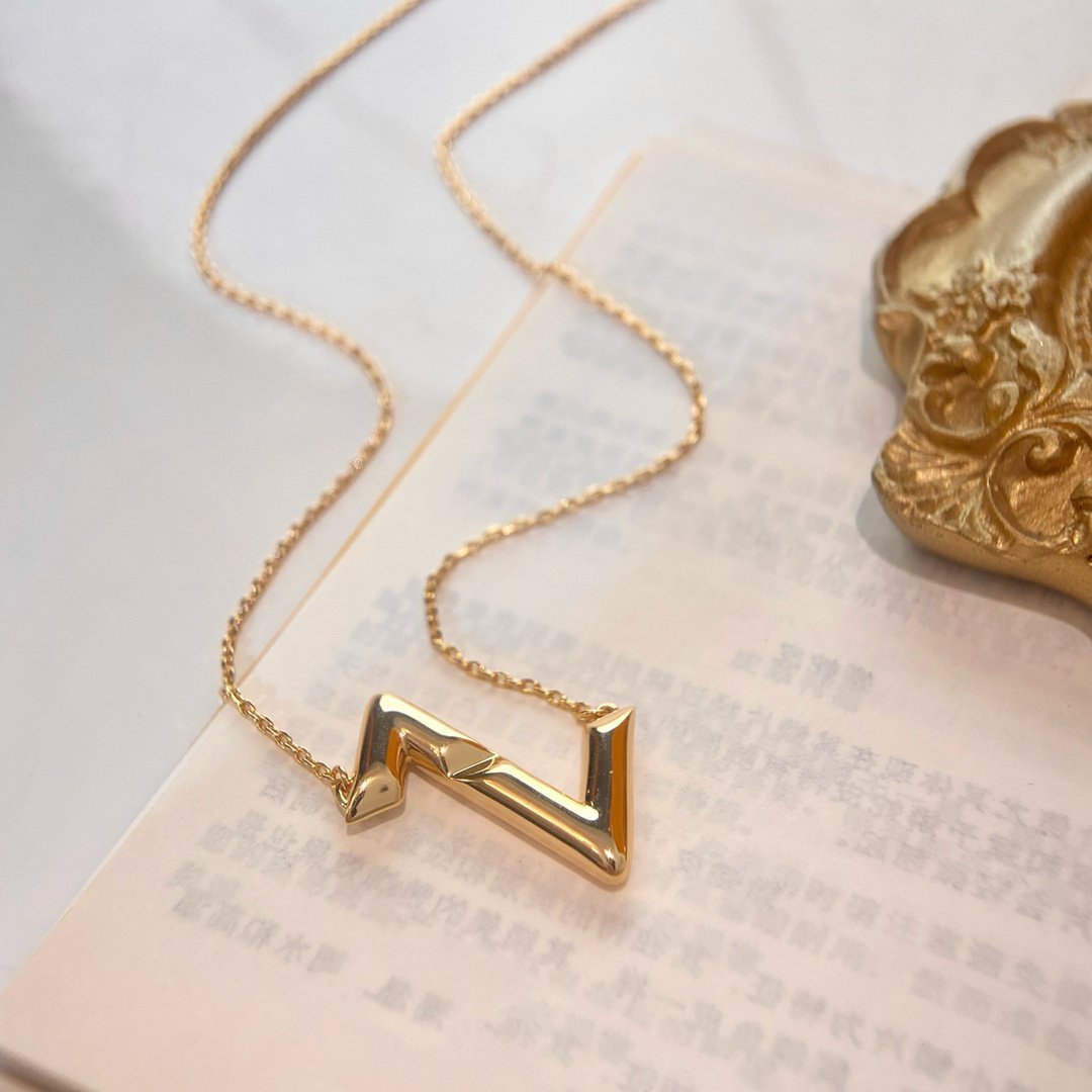 VOLTE UPSIDE DOWN NECKLACE - Image 4