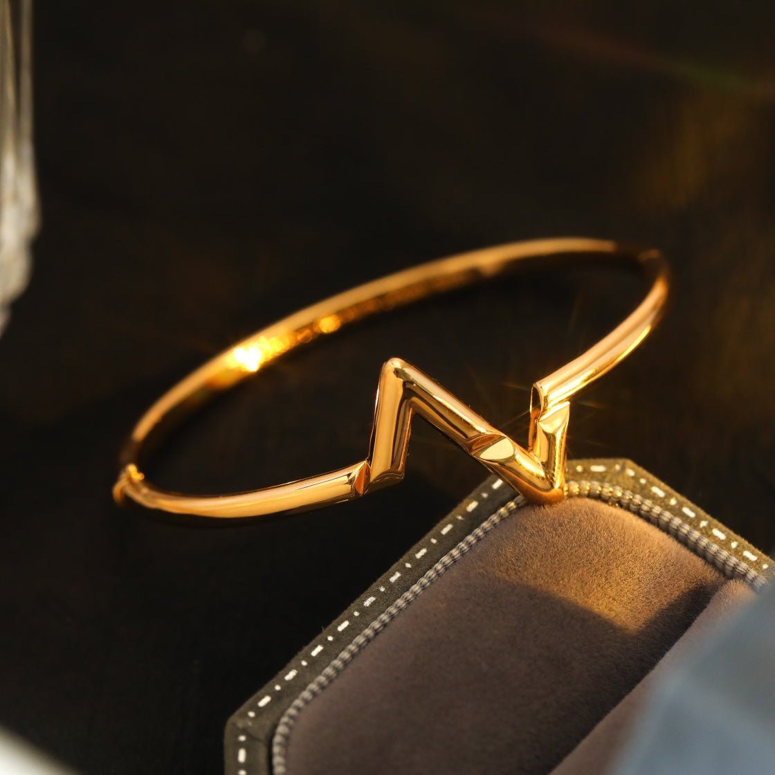 VOLTE UPSITE DOWN BRACELET - Image 8