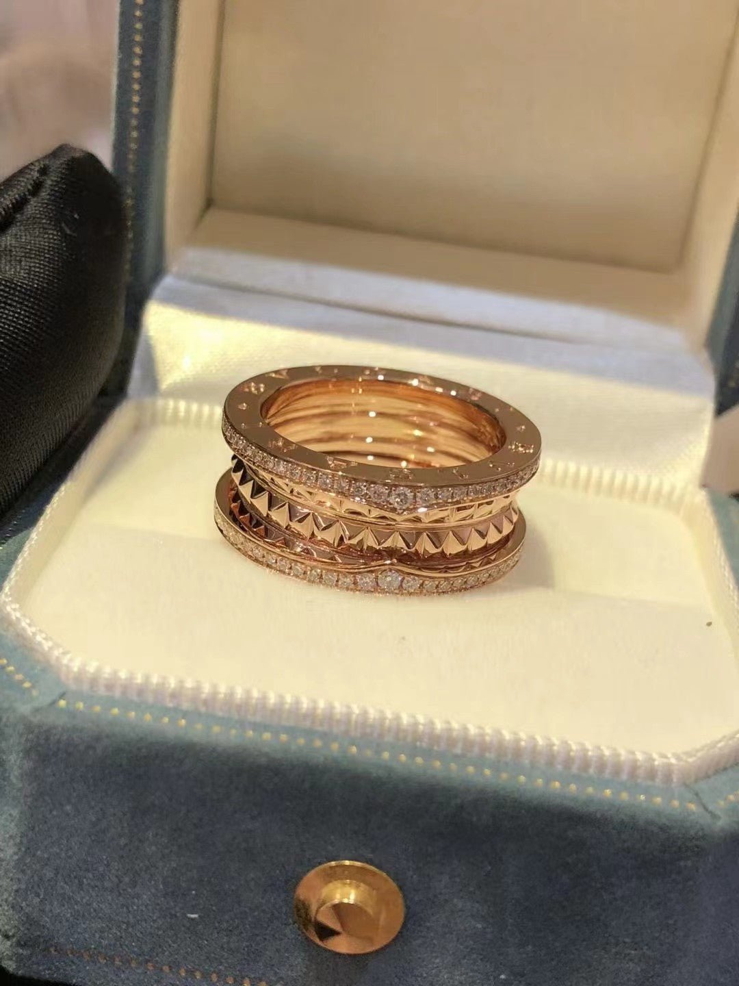 ZERO 1 ROCK DIAMOND PINK GOLD - Image 3