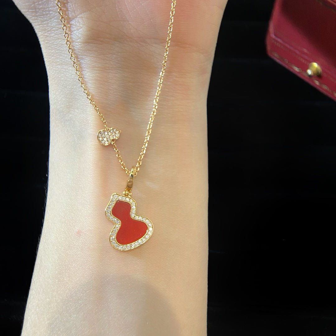 WULU 2 MOTIF CARNELIAN PINK GOLD NECKLACE - Image 4