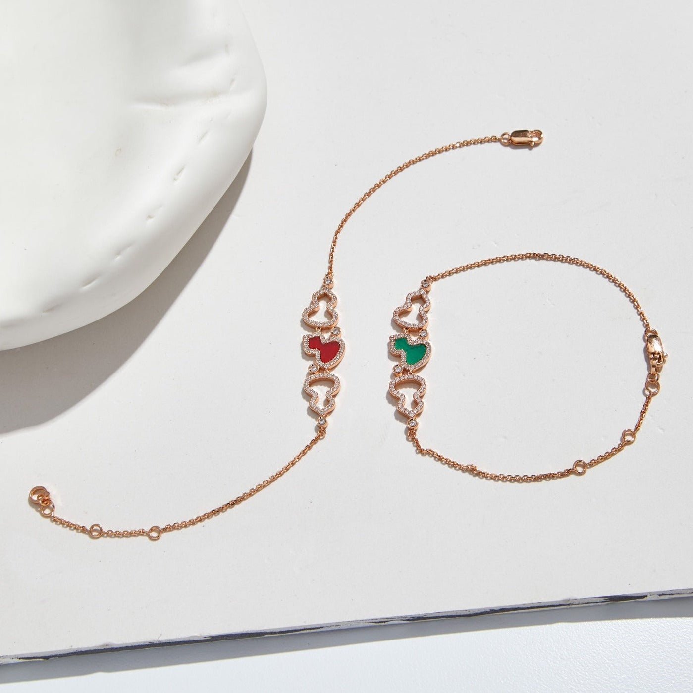 WULU DIAMOND 3 MOTIF PINK GOLD BRACELET - Image 3