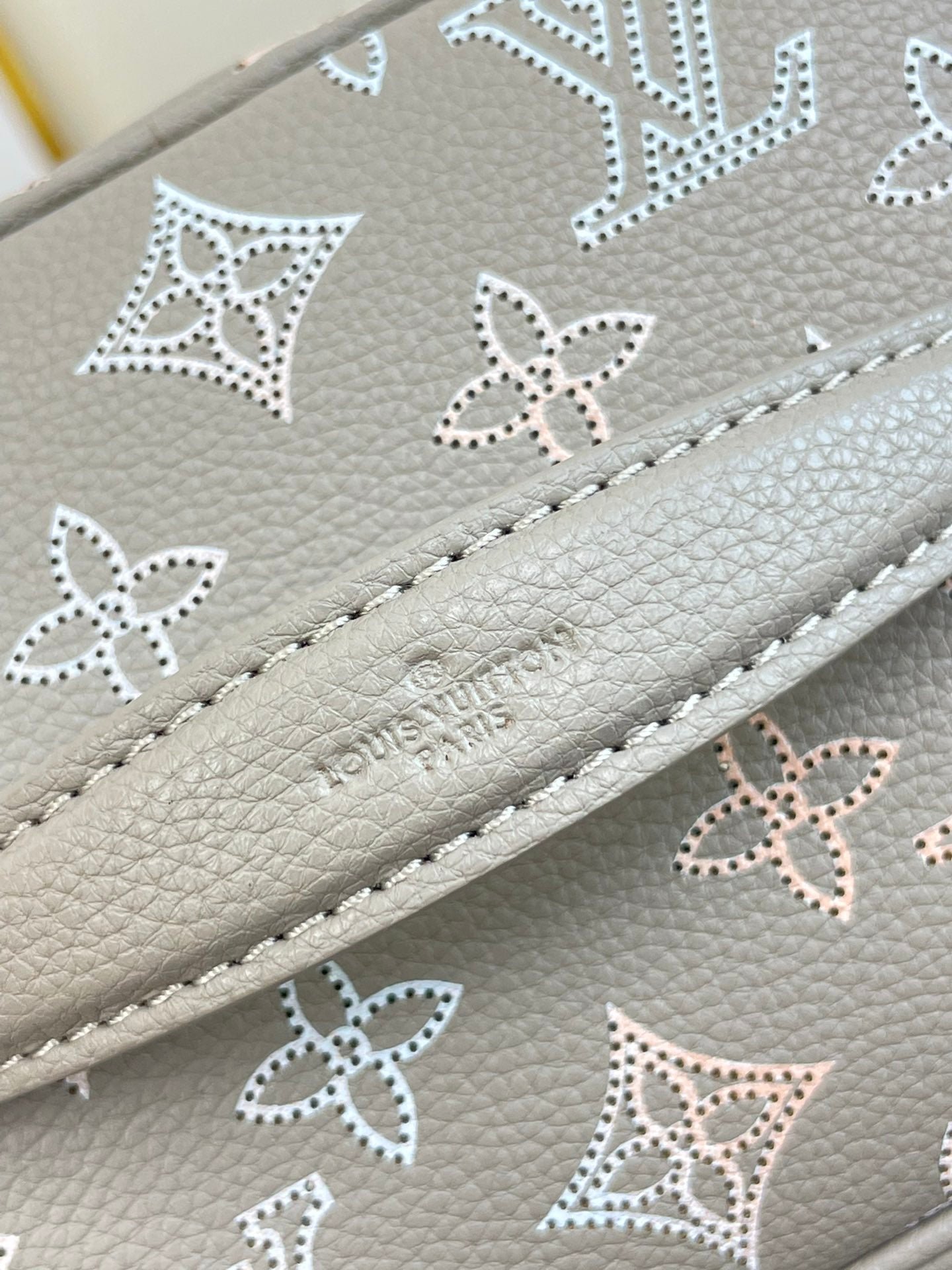 NICE MINI 20 MAHINA CALFSKIN - Image 6