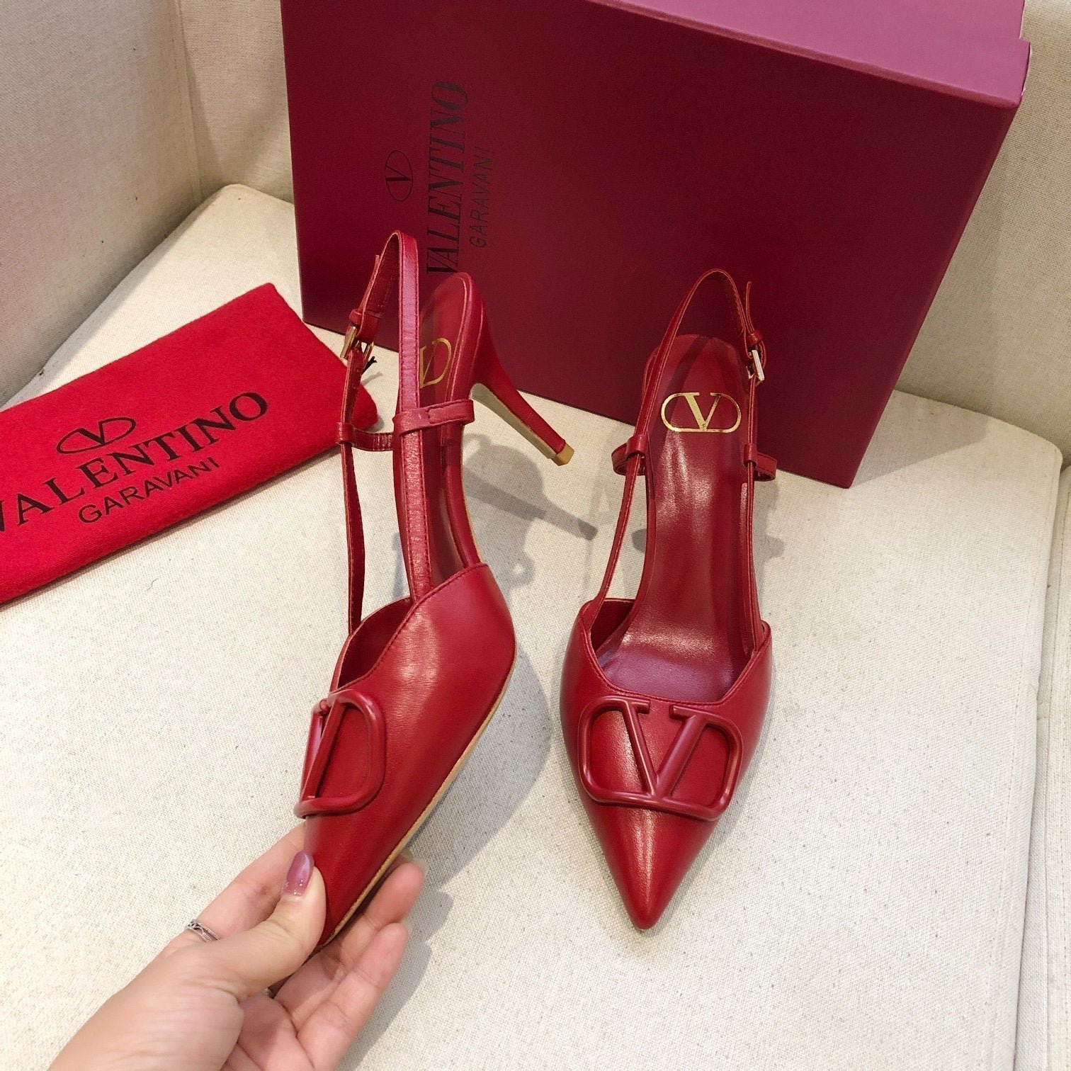 VLOGO SIGNATURE CHERRY RED CALFSKIN HIGH SLINGBACK PUMP 7 CM - Image 3