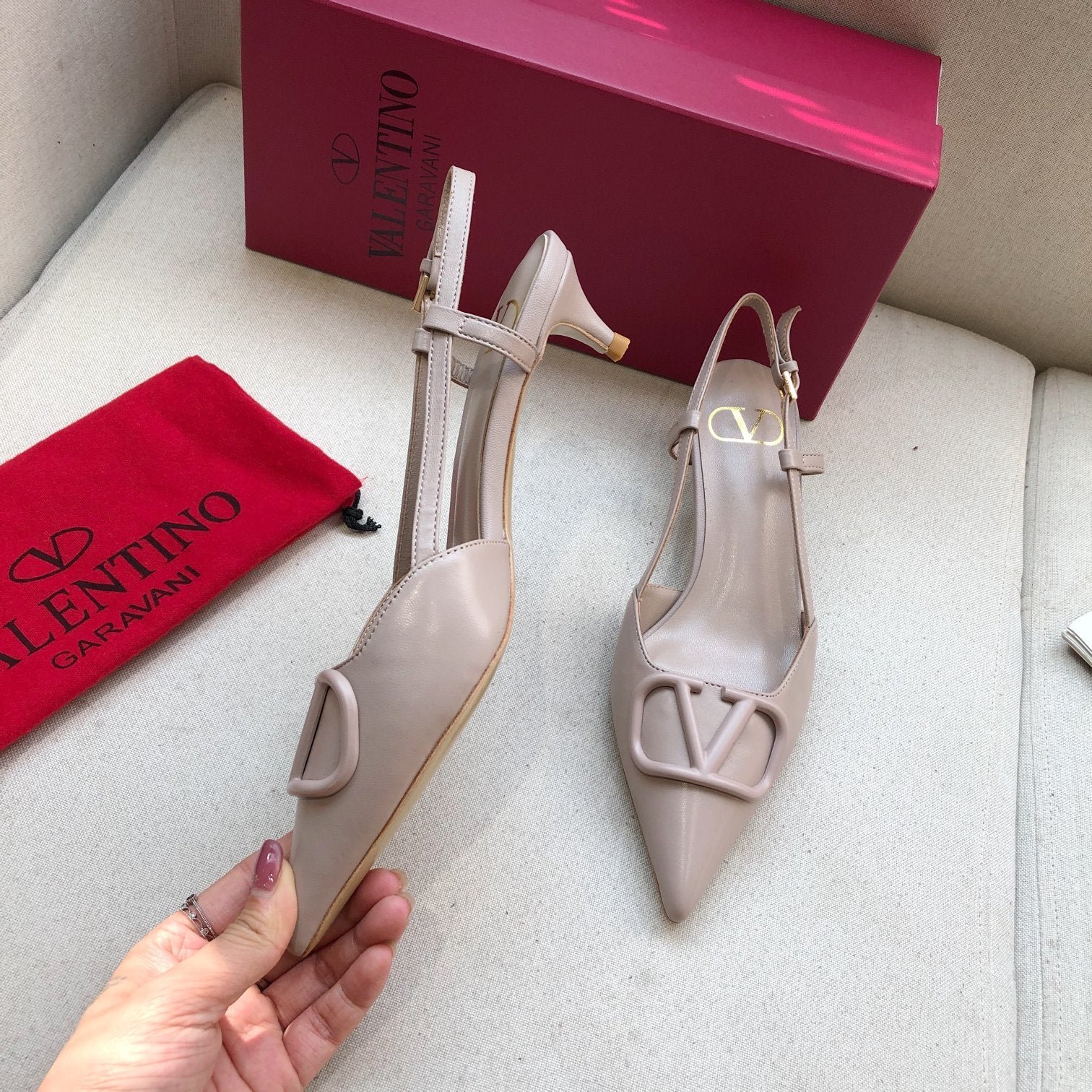 VLOGO SIGNATURE PALE PINK CALFSKIN HIGH SLINGBACK PUMP 4 CM - Image 4