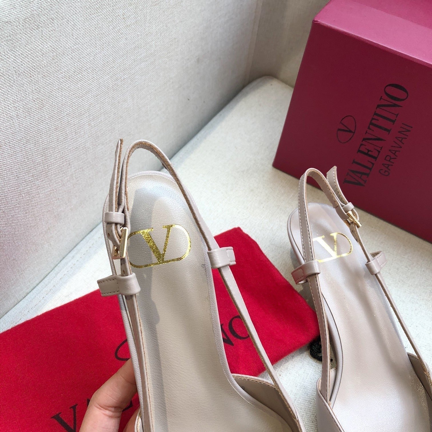 VLOGO SIGNATURE PALE PINK CALFSKIN HIGH SLINGBACK PUMP 4 CM - Image 6
