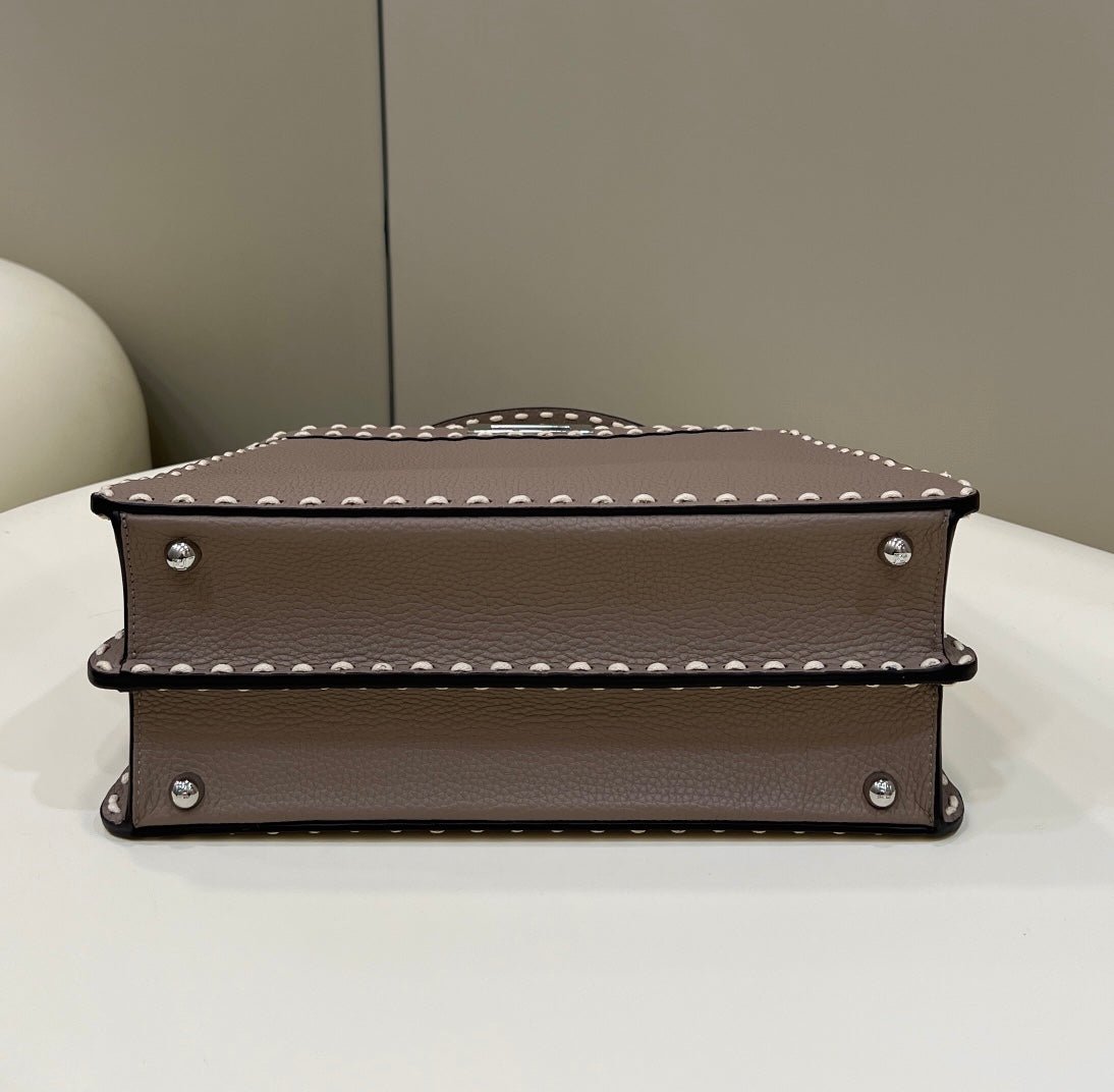 PEEKABOO ISEEU 33 IN TOBACCO BROWN GRAINED CALFSKIN SILVER HARDWARE - Image 7