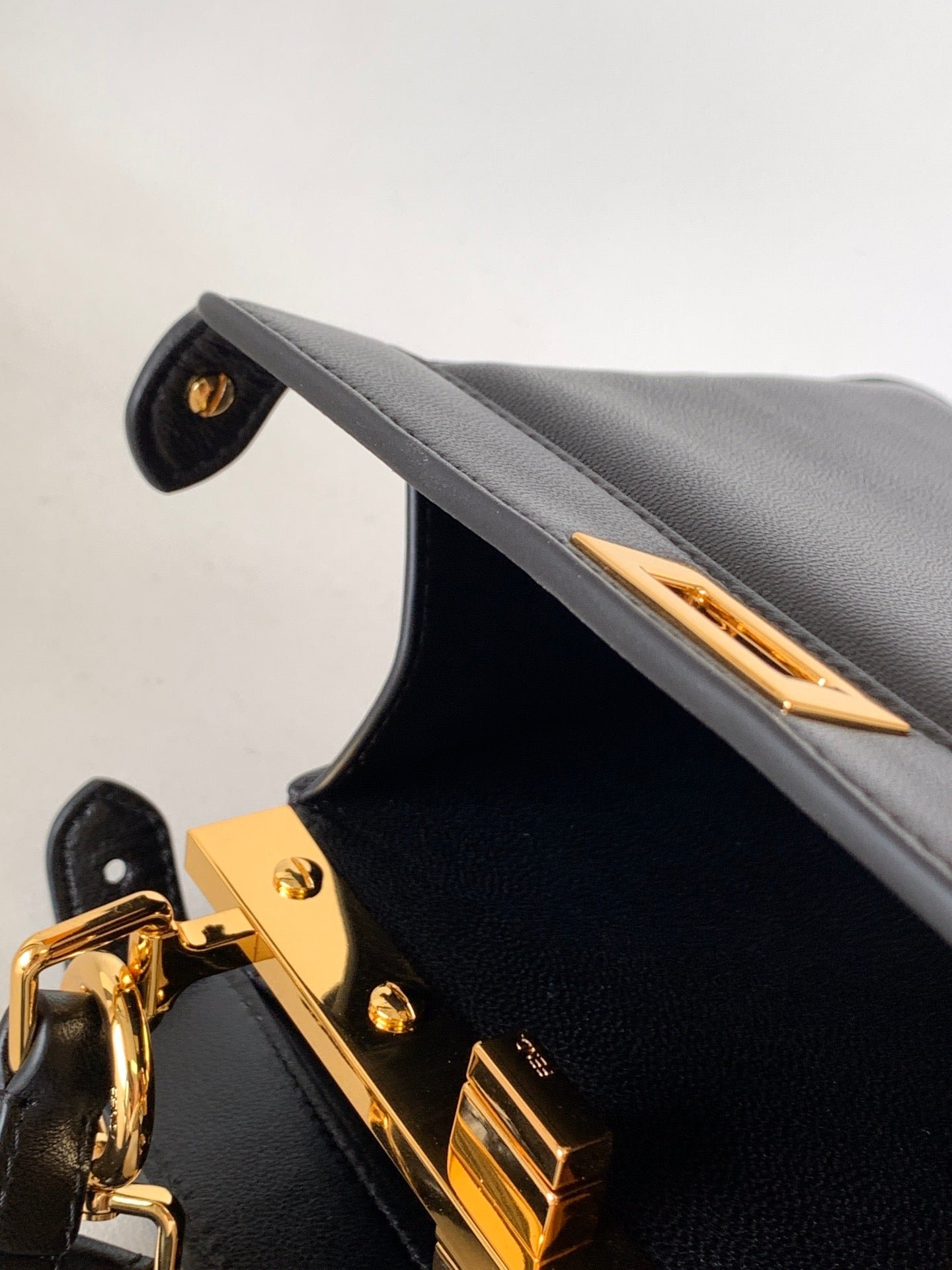 Peekaboo ISeeU Petite 20 Bag Black Lambskin Ghw - Image 6