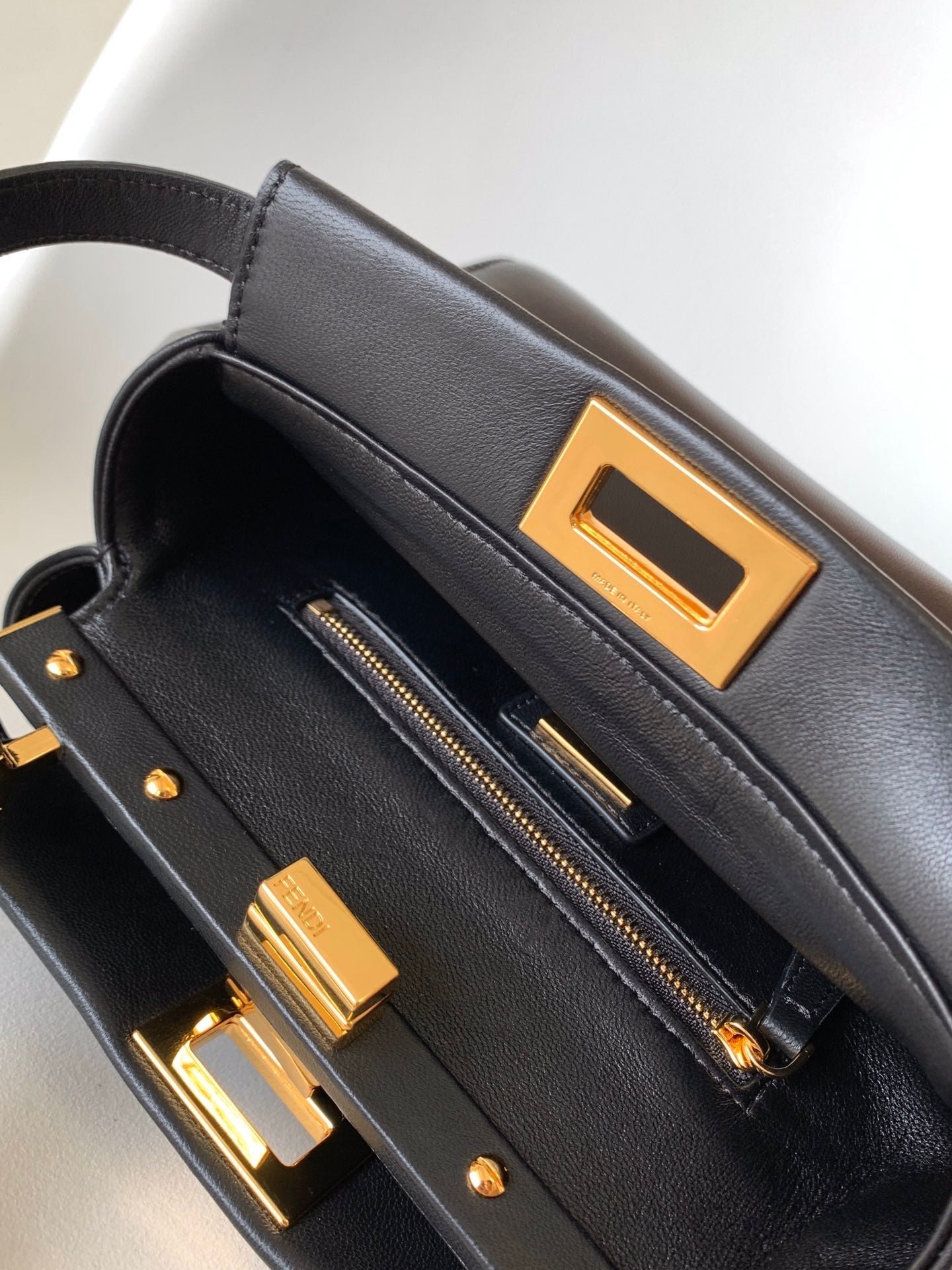 Peekaboo Mini 23cm Bag black lambskin gold hardware - Image 3
