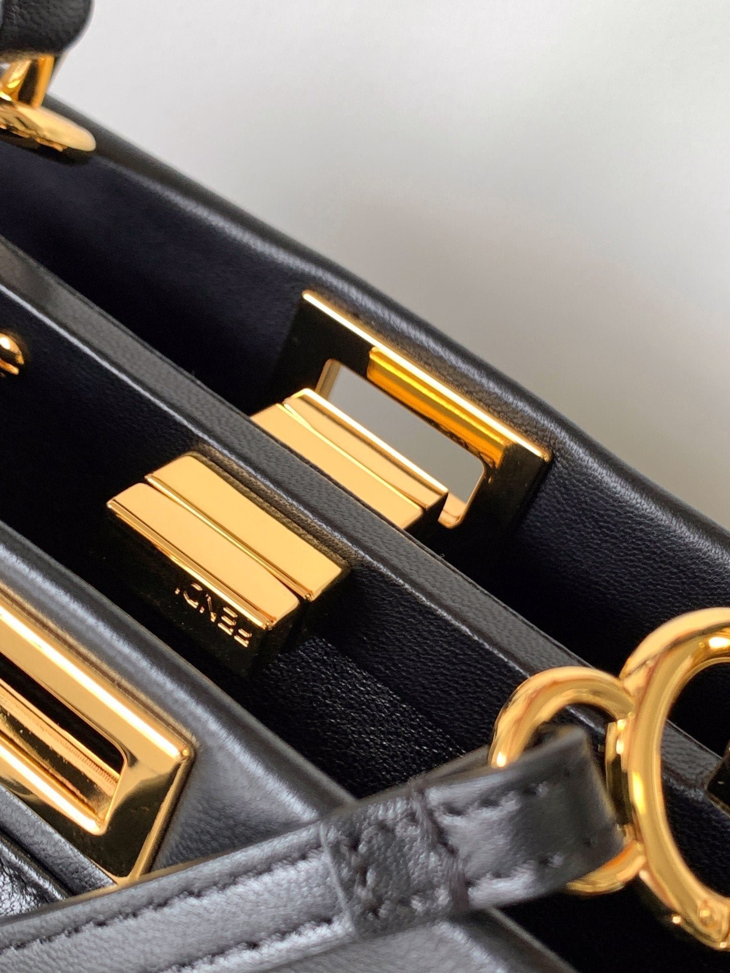 Peekaboo Mini 23cm Bag black lambskin gold hardware - Image 4