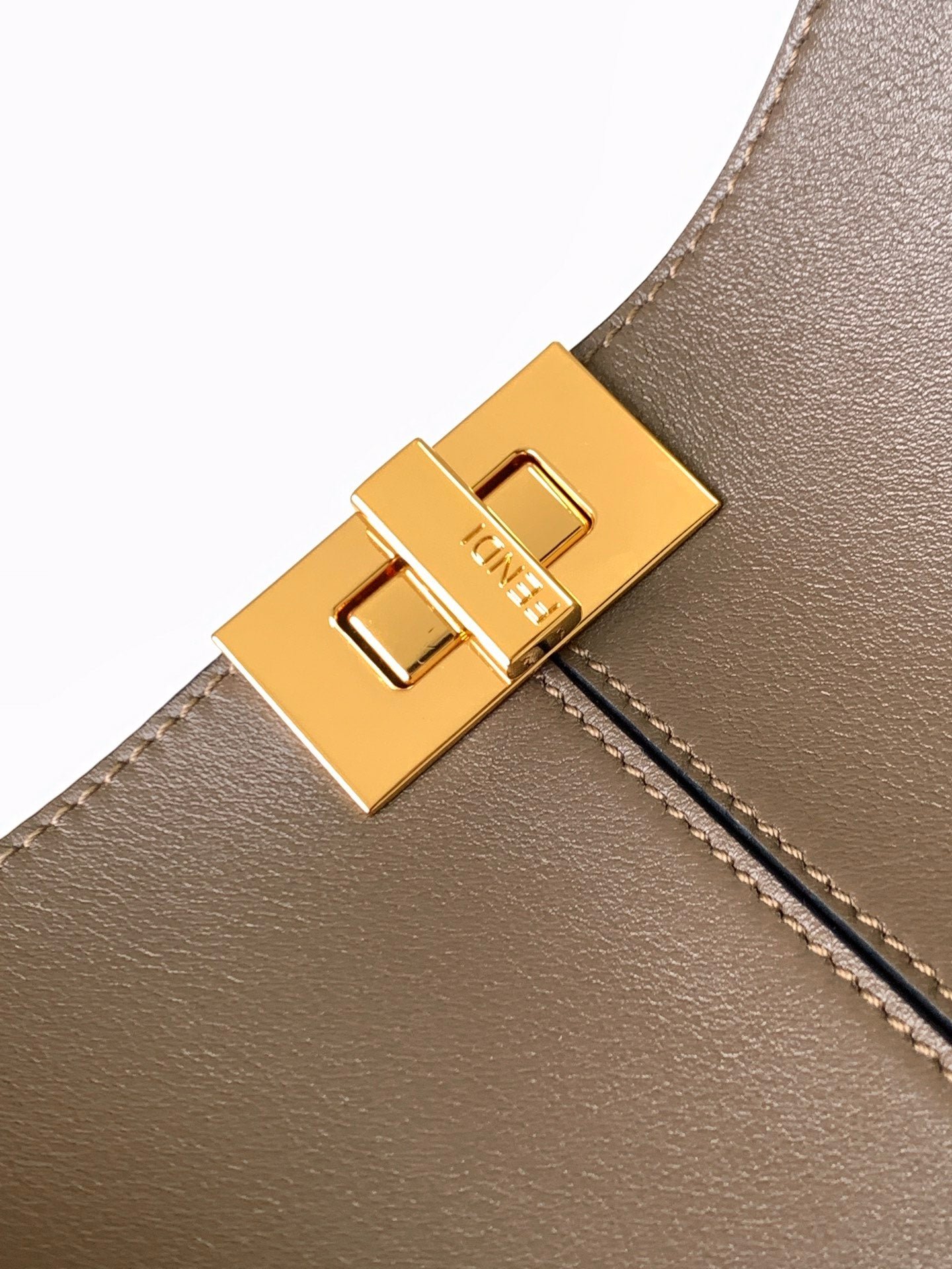 Peekaboo X-lite medium 30cm Bag brown lambskin gold hardware - Image 5