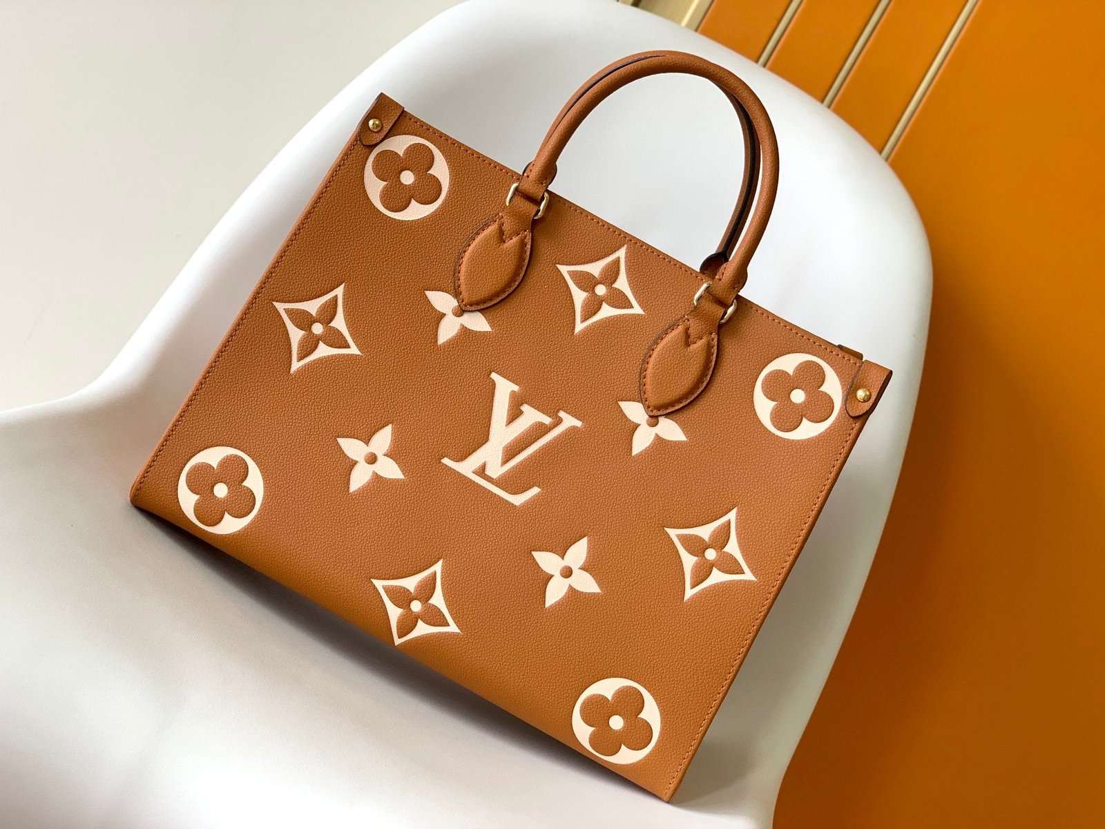 ONTHEGO MM 35CM ORANGE WHITE - Image 3