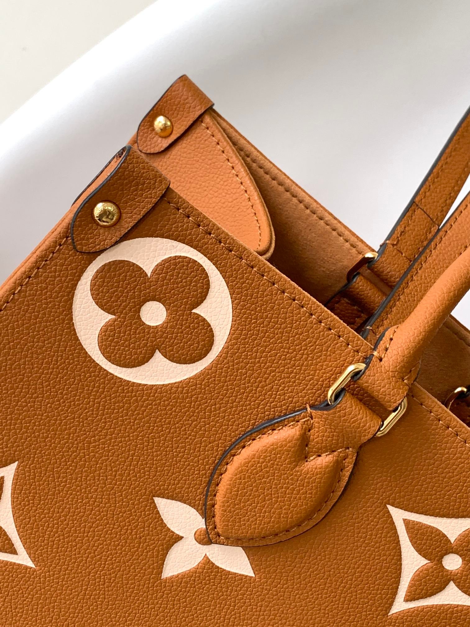 ONTHEGO MM 35CM ORANGE WHITE - Image 7