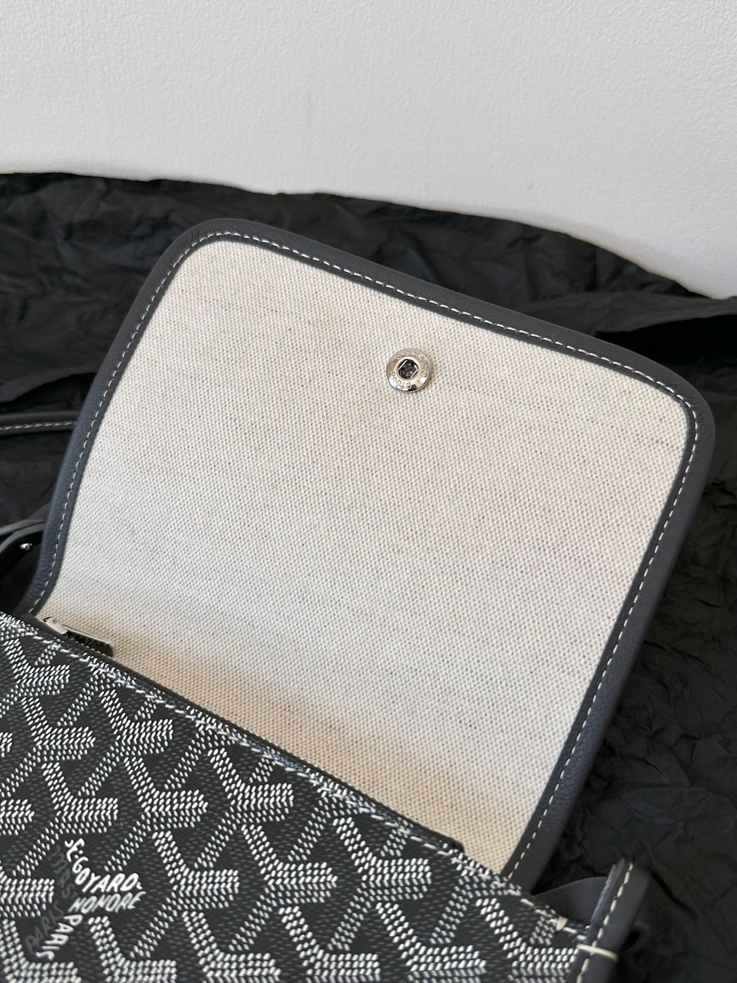 PLUMET POCKET WALLET 20 IN GREY BLACK GOYARDINE CANVAS AND LAMBSKIN TRIM - Image 5