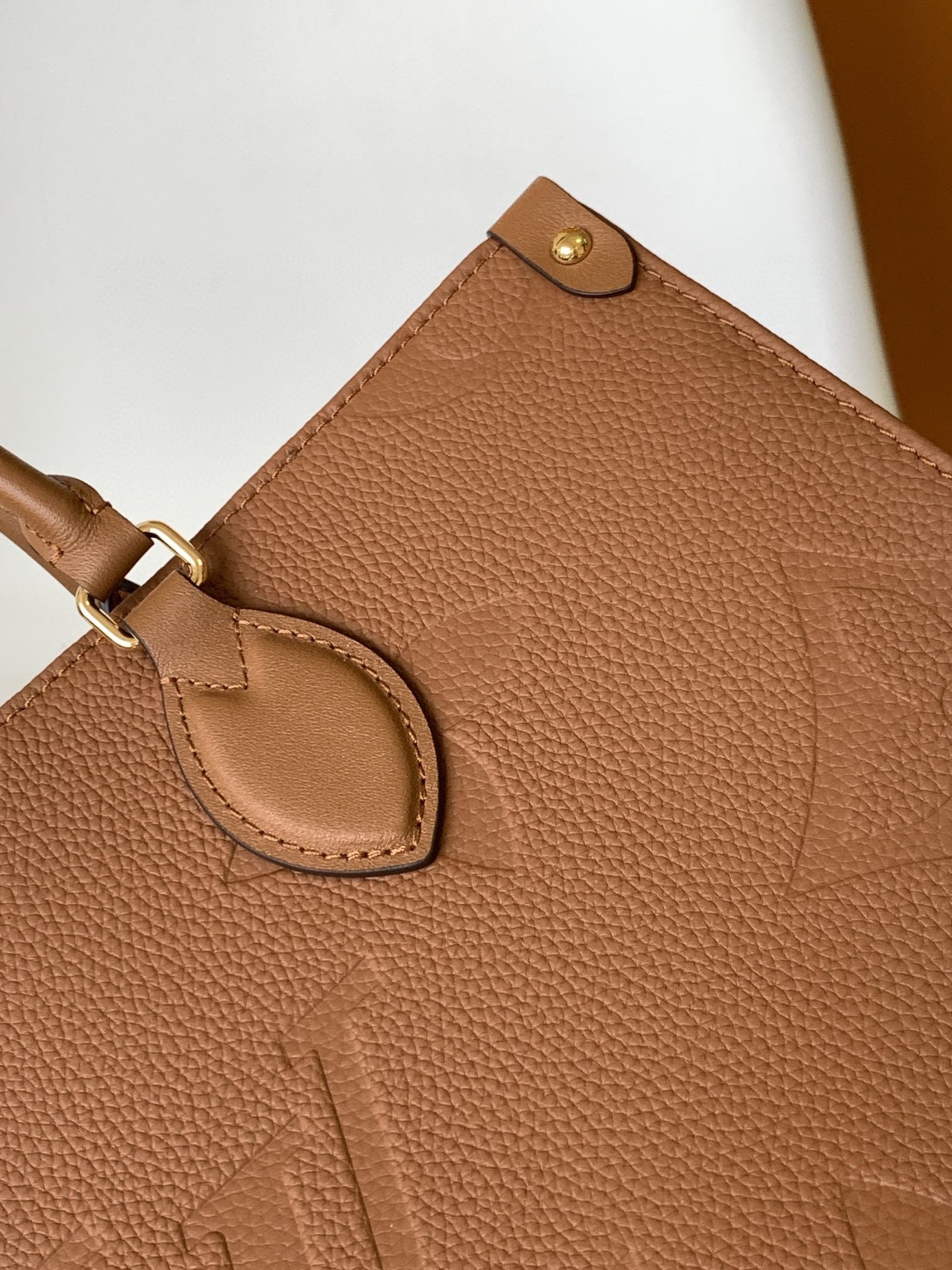 ONTHEGO MM 35CM GOLD - Image 3