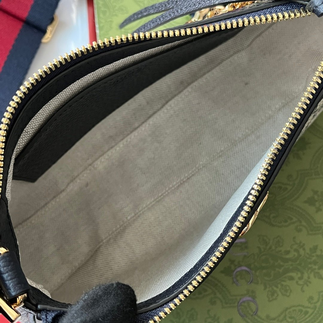 OPHIDIA SMALL SHOULDER BAG 25 IN BEIGE CANVAS AND BLACK LAMBSKIN GOLD HARDWARE - Image 4