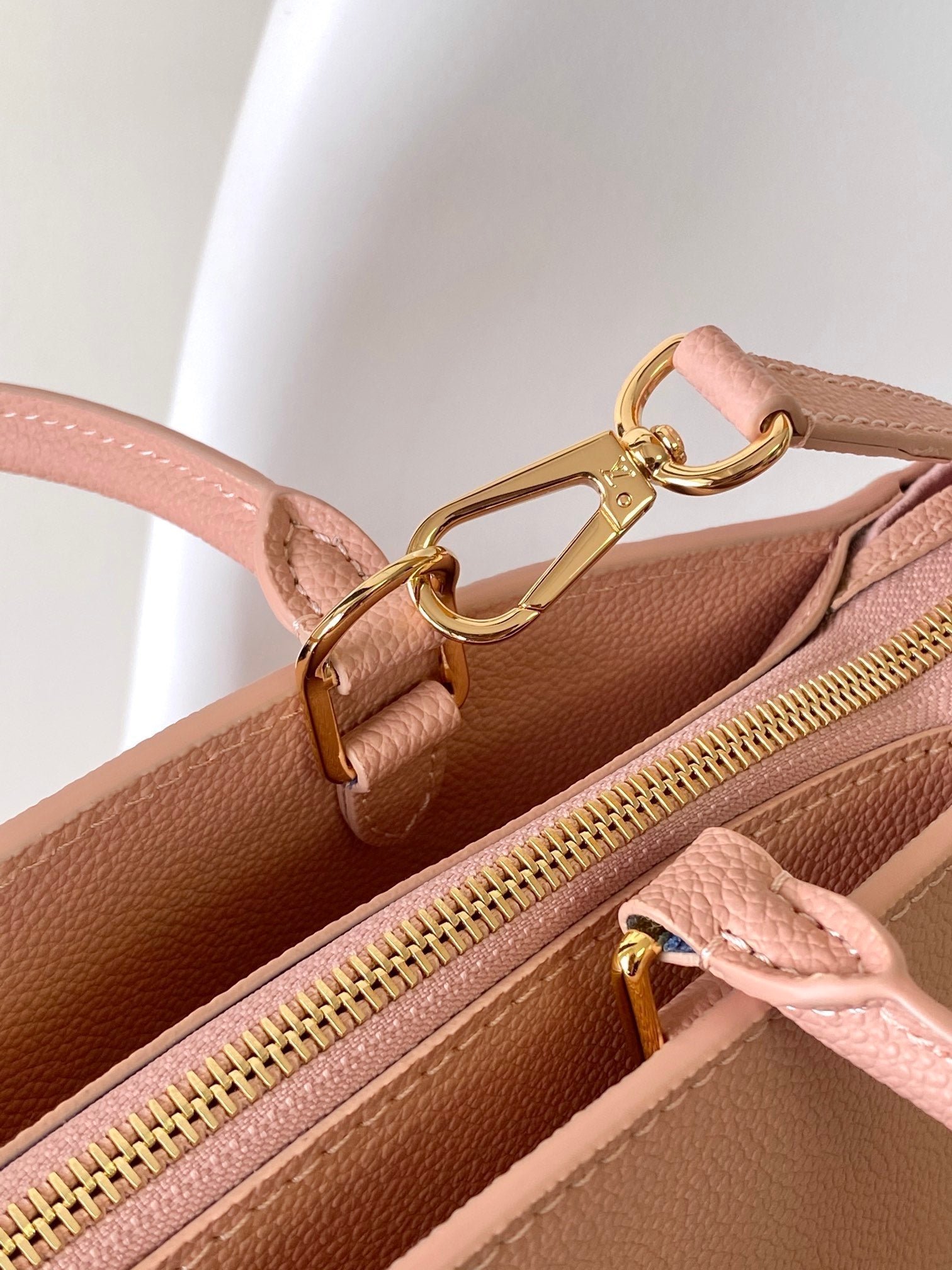 PETIT PALAIS PM LARGE SHOULDER BAG 34 IN PINK EMBOSSED COWHIDE GOLD-TONE HARDWARE - Image 8