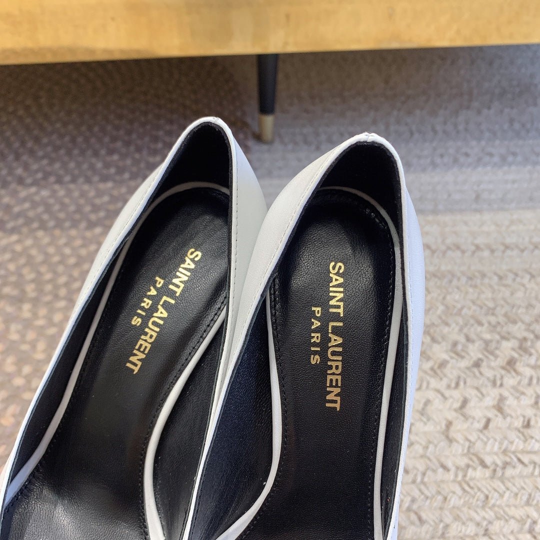 OPYUM BLACK HEEL PUMPS IN WHITE SMOOTH LAMBSKIN - Image 2