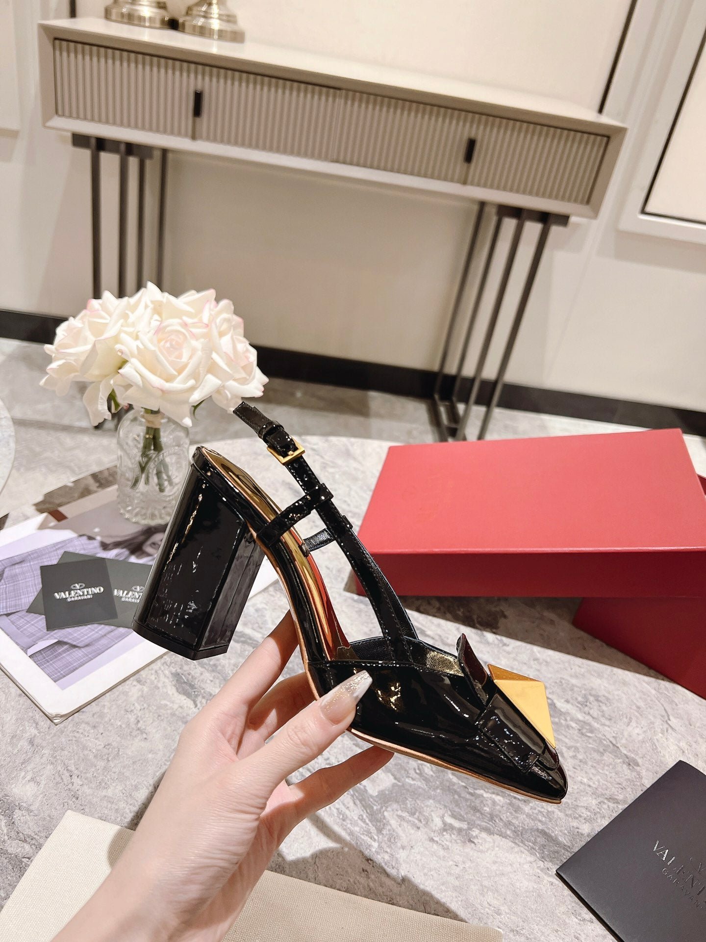ONE STUD BLACK PATENT LEATHER LACE-UP HIGH HEELS 85 MM - Image 6