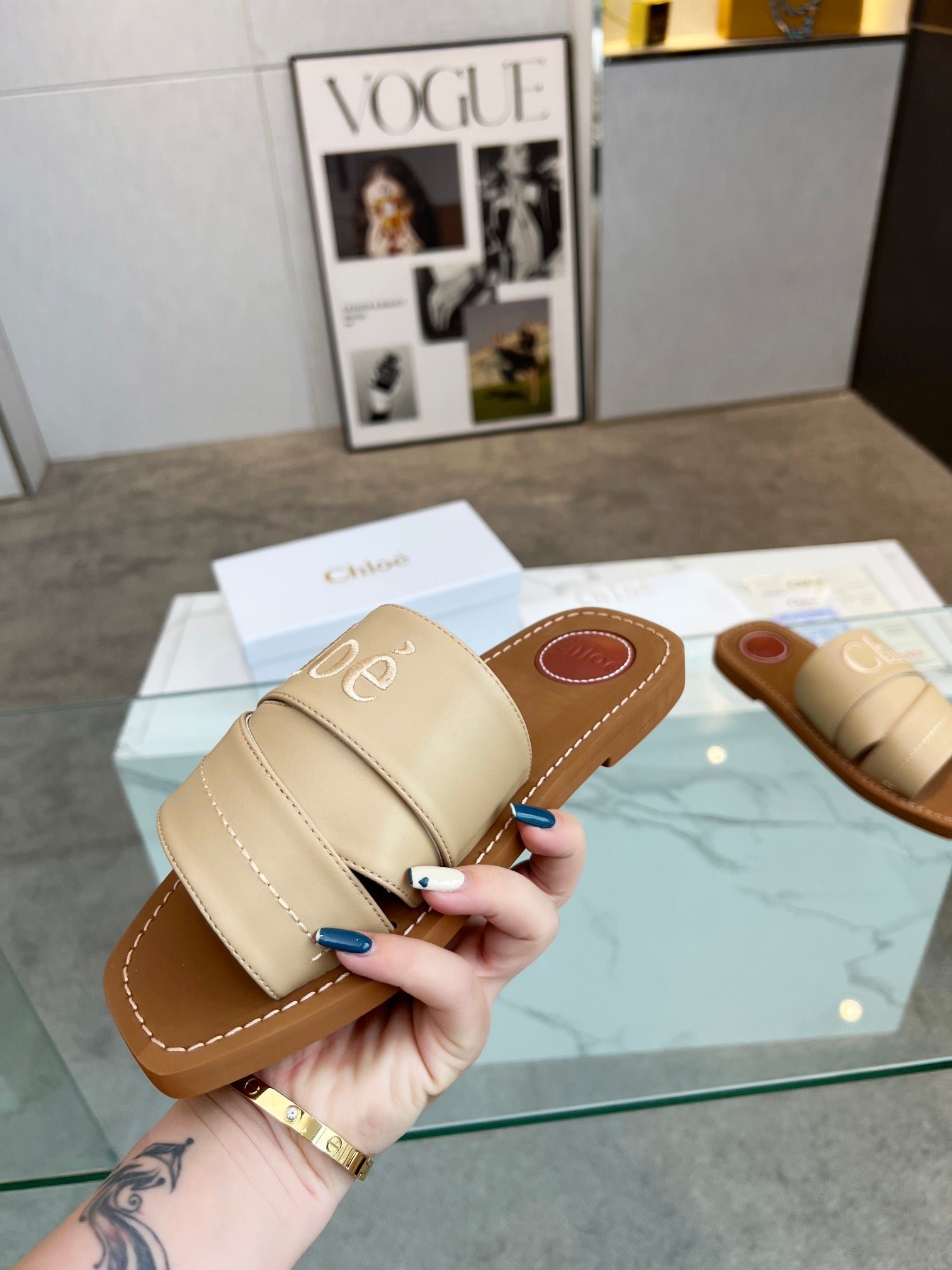 WOODY MULE IN TUSCAN BEIGE LAMBSKIN WITH EMBROIDERED LOGO - Image 7