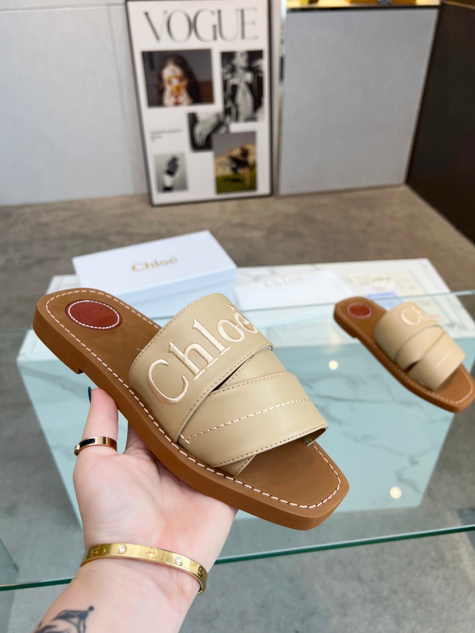 WOODY MULE IN TUSCAN BEIGE LAMBSKIN WITH EMBROIDERED LOGO - Image 5