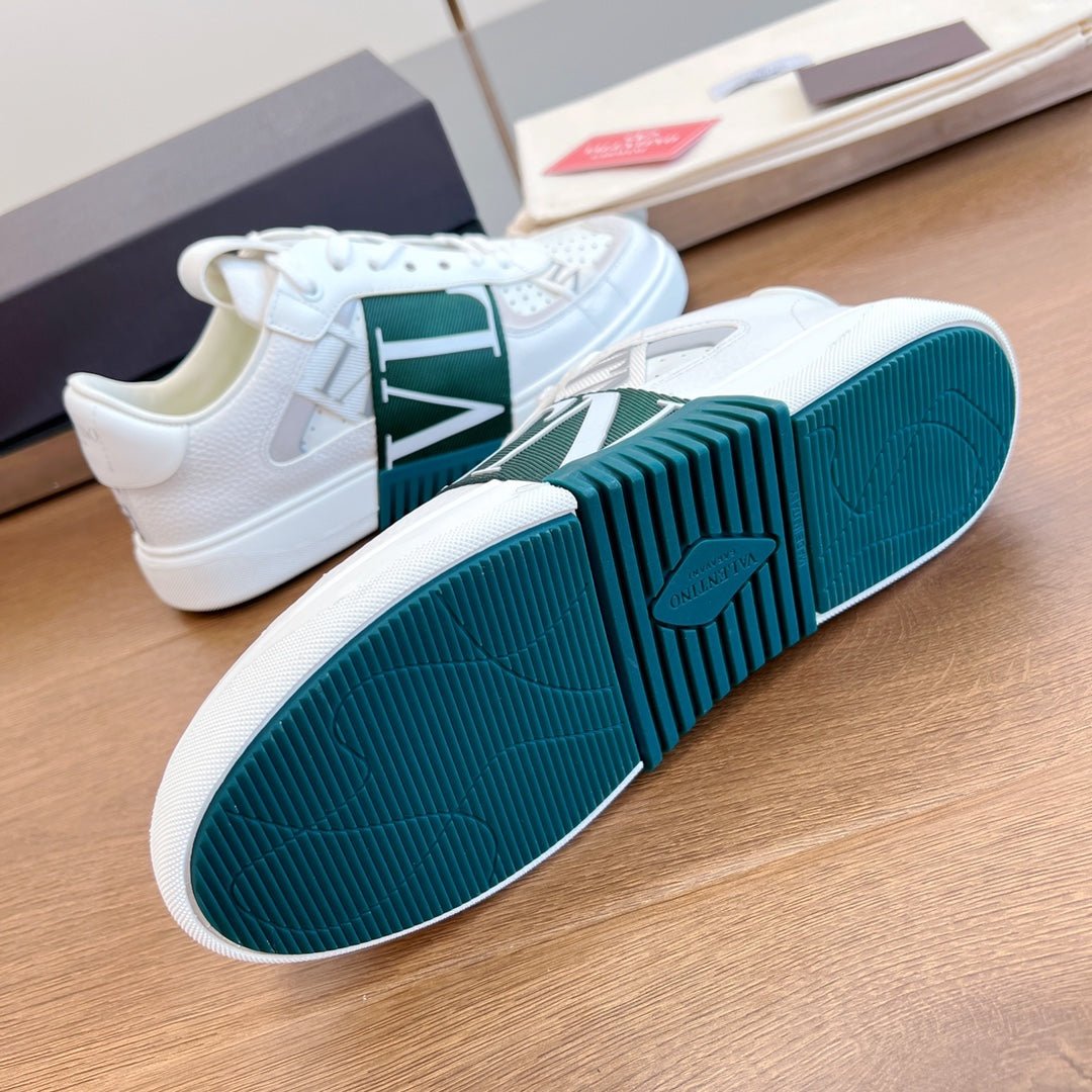 VL7N LOW-TOP WHITE CALFSKIN AND PINE GREEN FABRIC SNEAKER WITH BANDS - Image 9