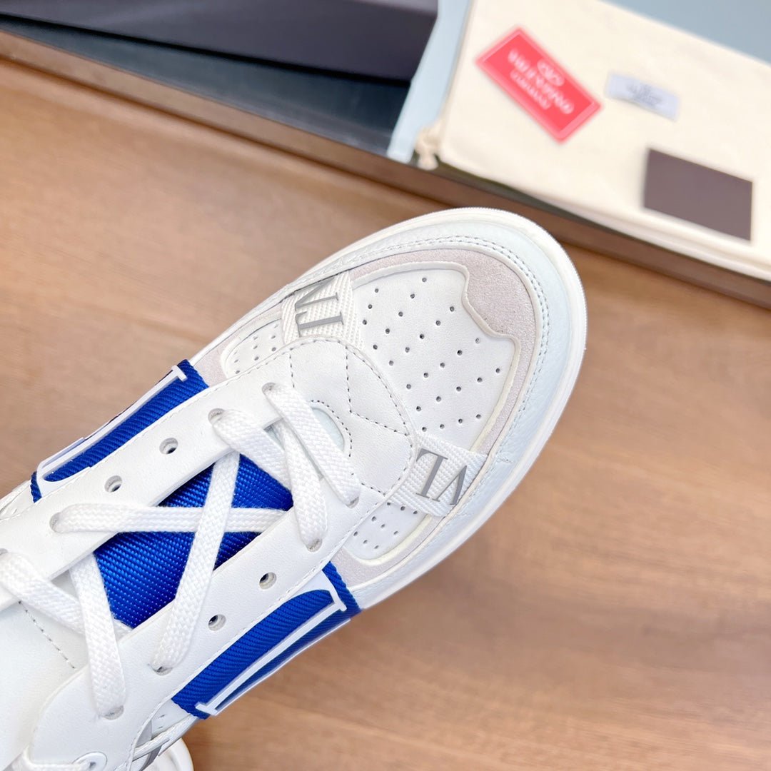 VL7N LOW-TOP WHITE CALFSKIN AND COBALT BLUE FABRIC SNEAKER WITH BANDS - Image 7