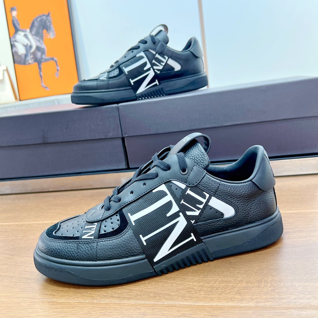 VL7N LOW-TOP BLACK CALFSKIN AND FABRIC SNEAKER WITH BANDS - Image 2