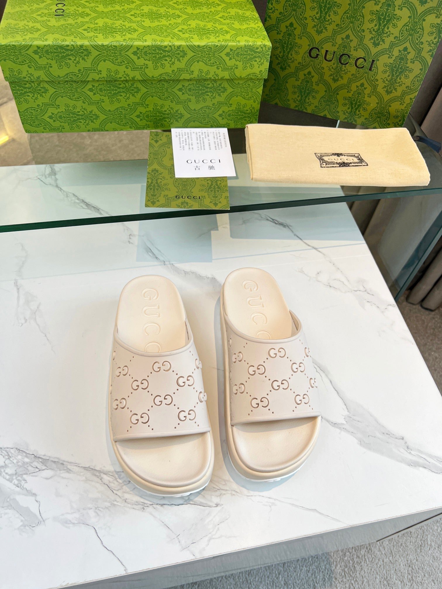 PLATFORM SANDALS IN WHITE CREAM MONOGRAM IMPORTED TPU - Image 3