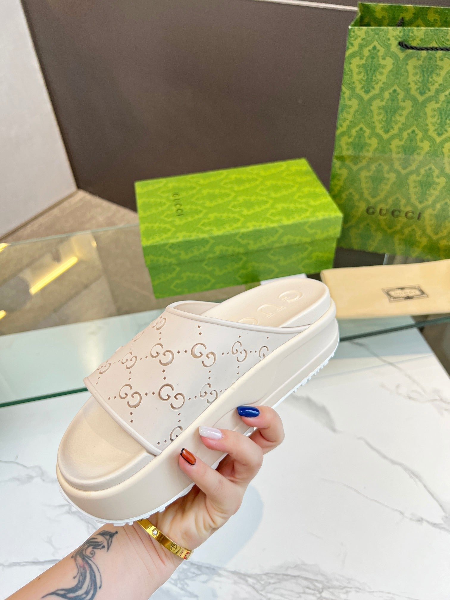PLATFORM SANDALS IN WHITE CREAM MONOGRAM IMPORTED TPU - Image 5