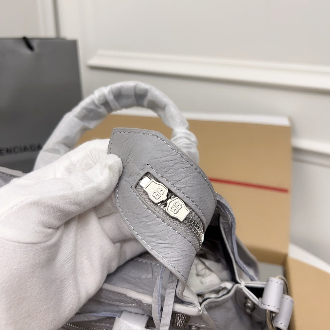 NEO CAGOLE 26 IN GREY LAMBSKIN - Image 8