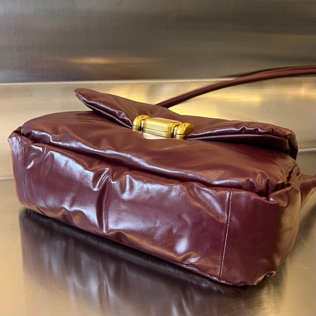 PAD PUFFER BAG 29 IN PLUM PURPLE COWHIDE LEATHER - Image 4