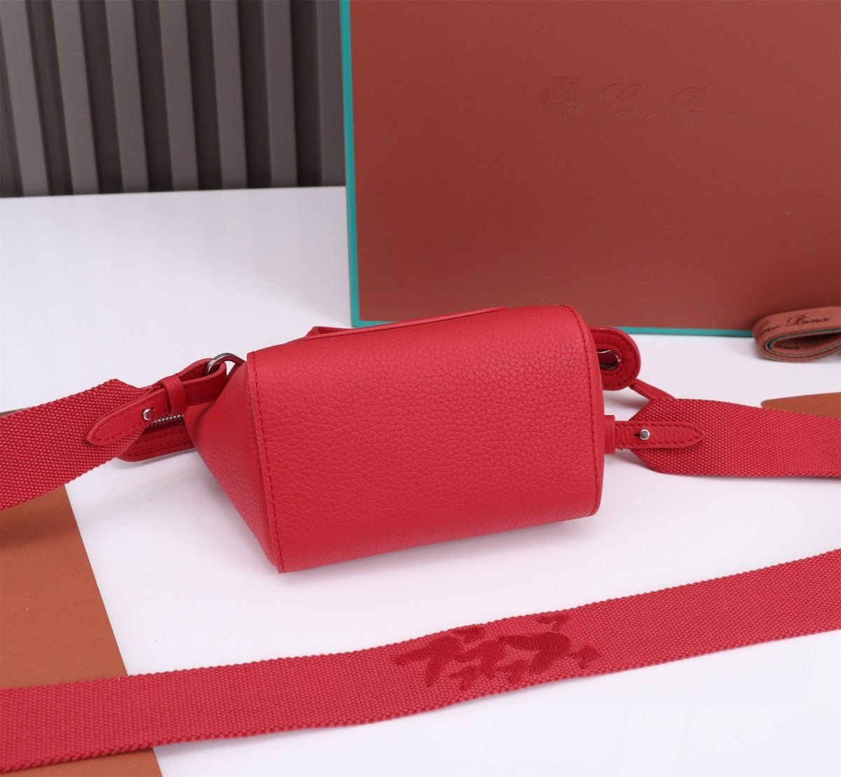 NANO SMILE BAG 18 IN CRIMSON RED CALFSKIN - Image 8