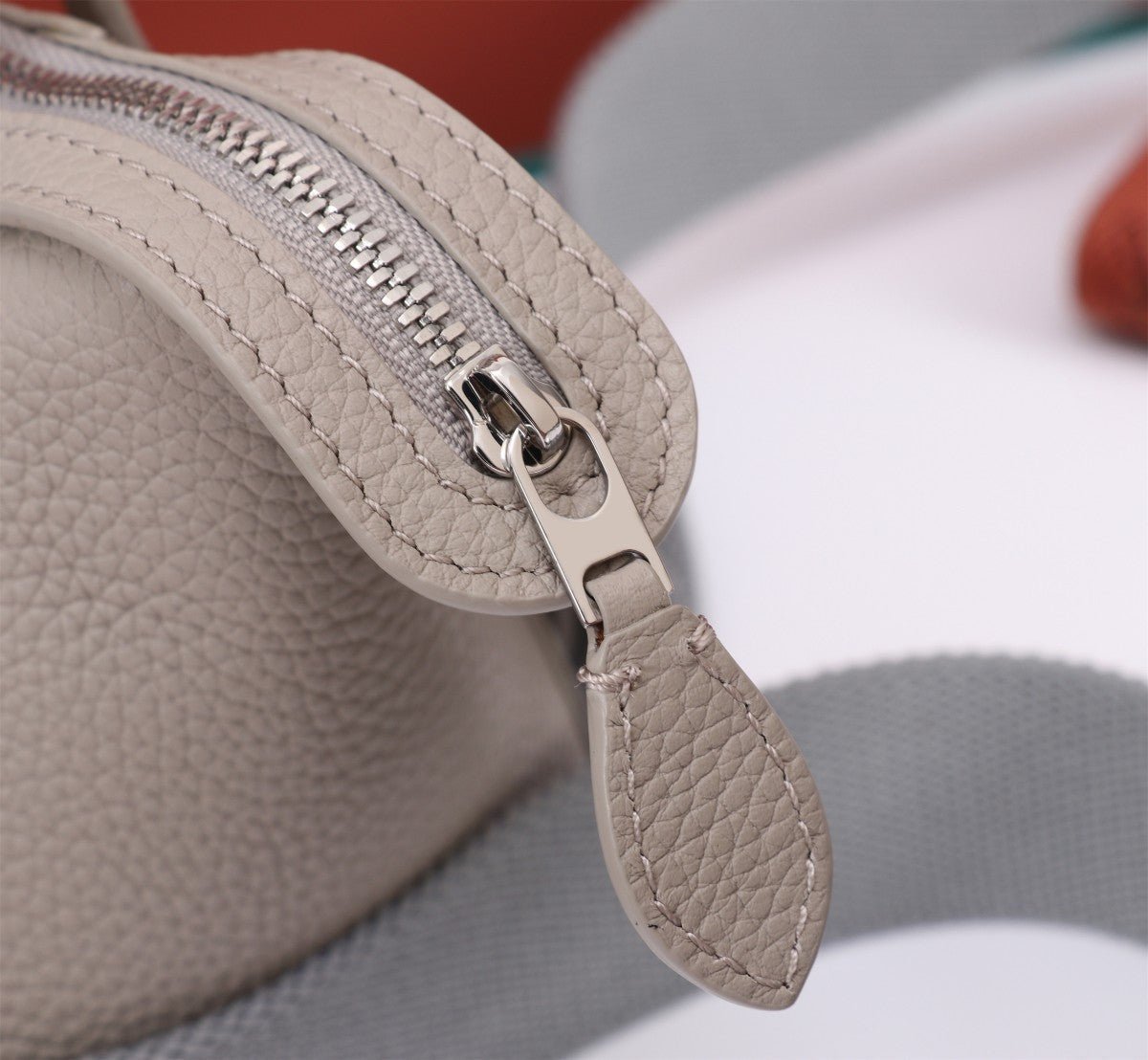 NANO SMILE BAG 18 IN PASTEL GRAY CALFSKIN - Image 5