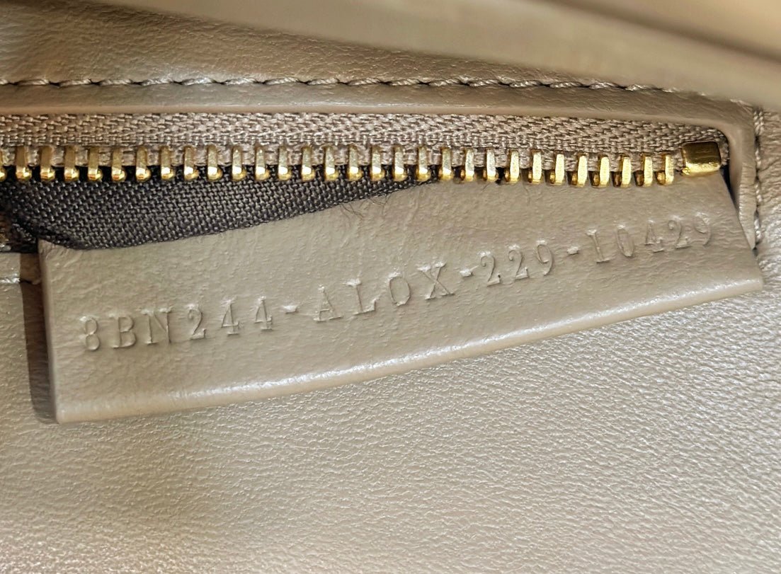 PEEKABOO 24 IN WHITE MIX BROWN INTERLACED CALFSKIN GOLD HARDWARE - Image 4