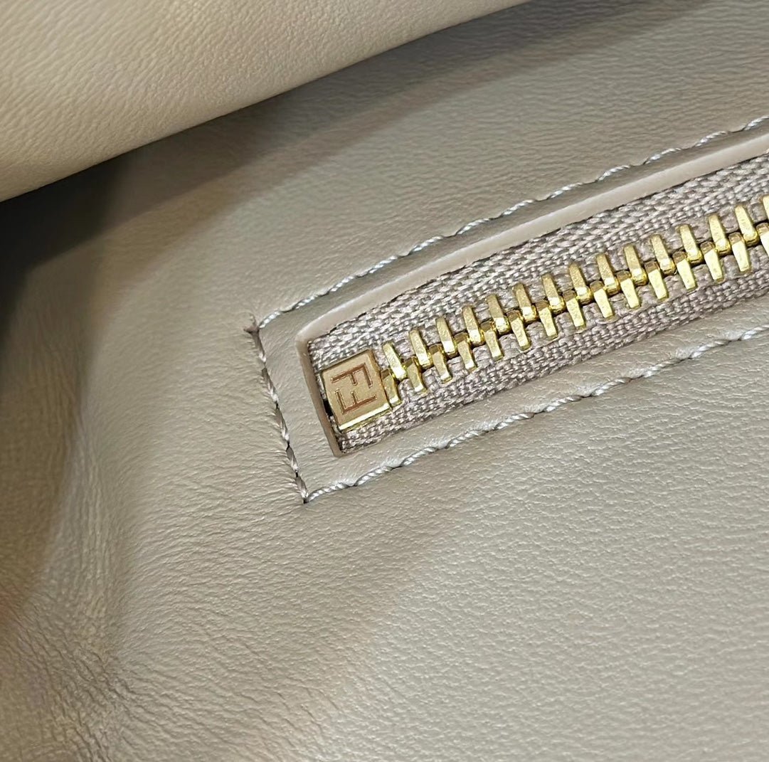 PEEKABOO 24 IN WHITE MIX BROWN INTERLACED CALFSKIN GOLD HARDWARE - Image 6