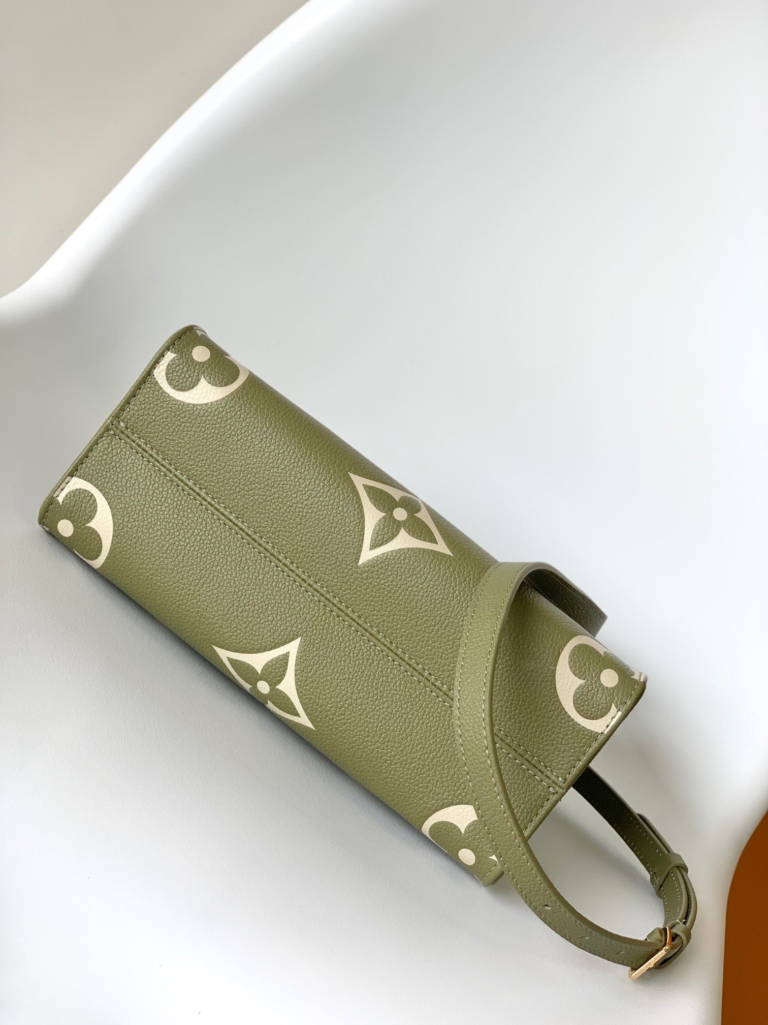 ONTHEGO PM 25CM GREEN WHITE - Image 7