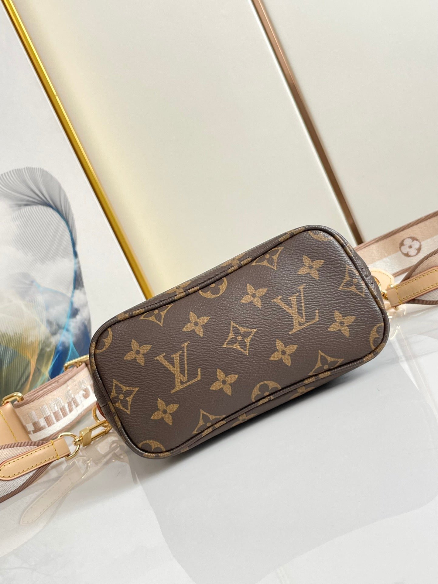 NEVERFULL BB 24 BROWN MONOGRAM CANVAS AND LEATHER TRIM GOLD HARDWARE - Image 7