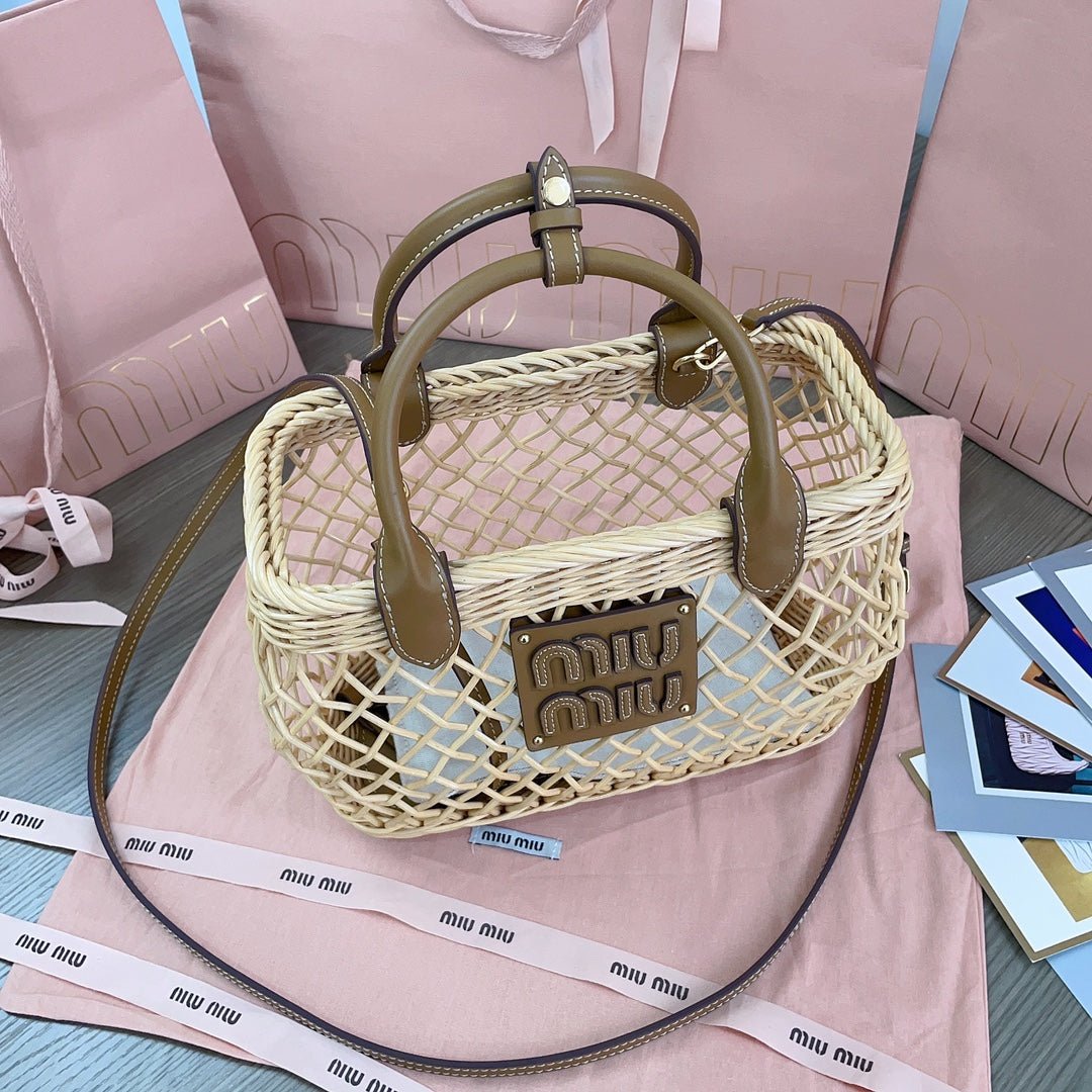 WOVEN HOLLOW BAG 24 IN BEIGE RATTAN AND BROWN CALFSKIN TRIM - Image 6