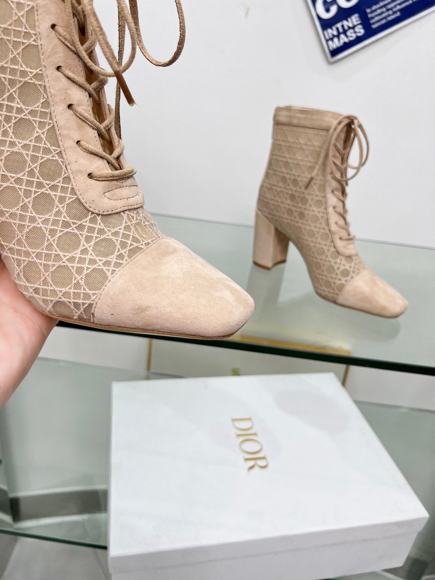 NAUGHTILY-D HEELED ANKLE BOOT IN BISQUE BEIGE CANNAGE MOTIF MESH AND SUEDE 8 CM - Image 7