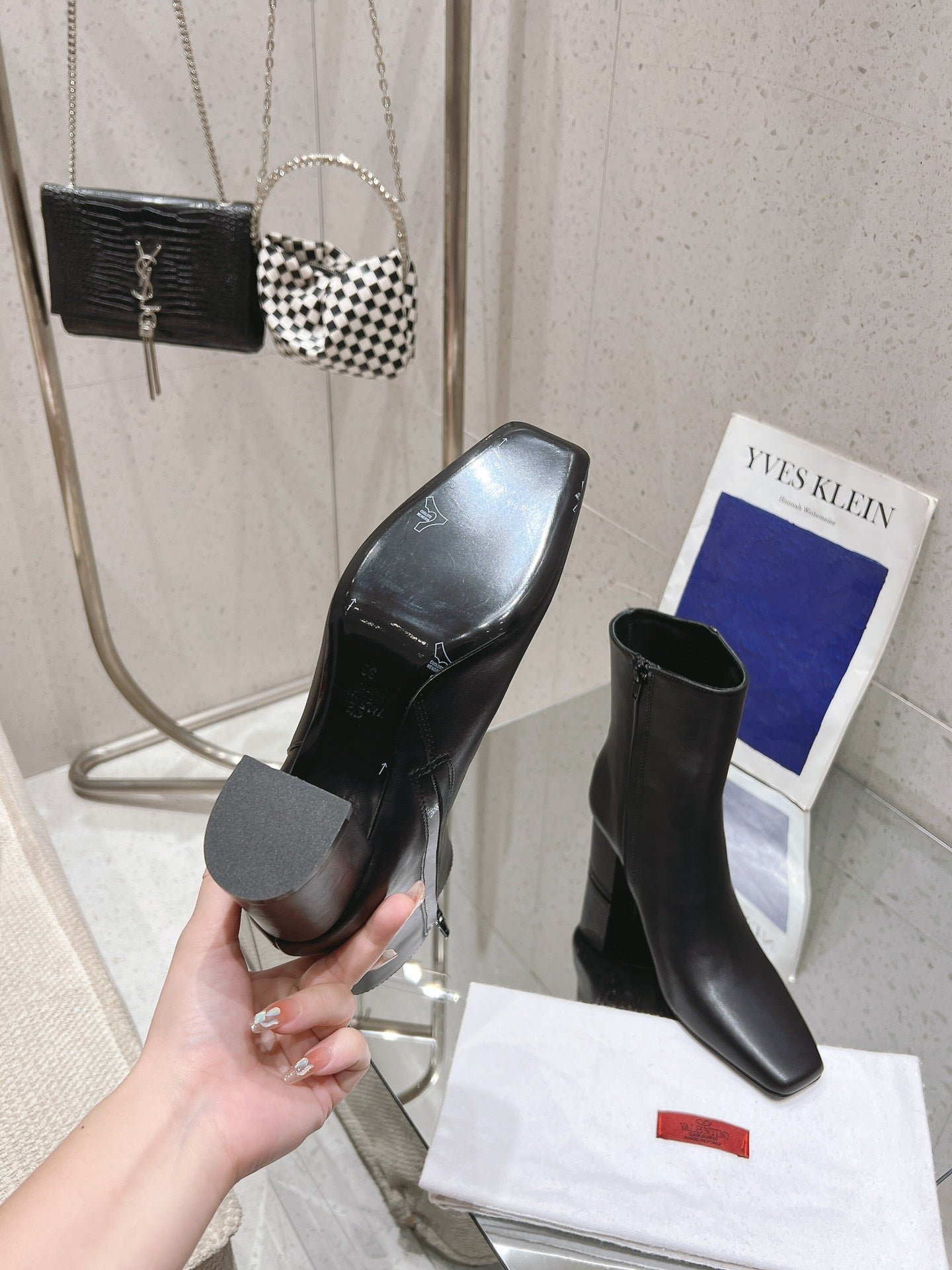 VLOGO THE BOLD EDITION ANKLE BOOT IN BLACK CALFSKIN 70MM - Image 9