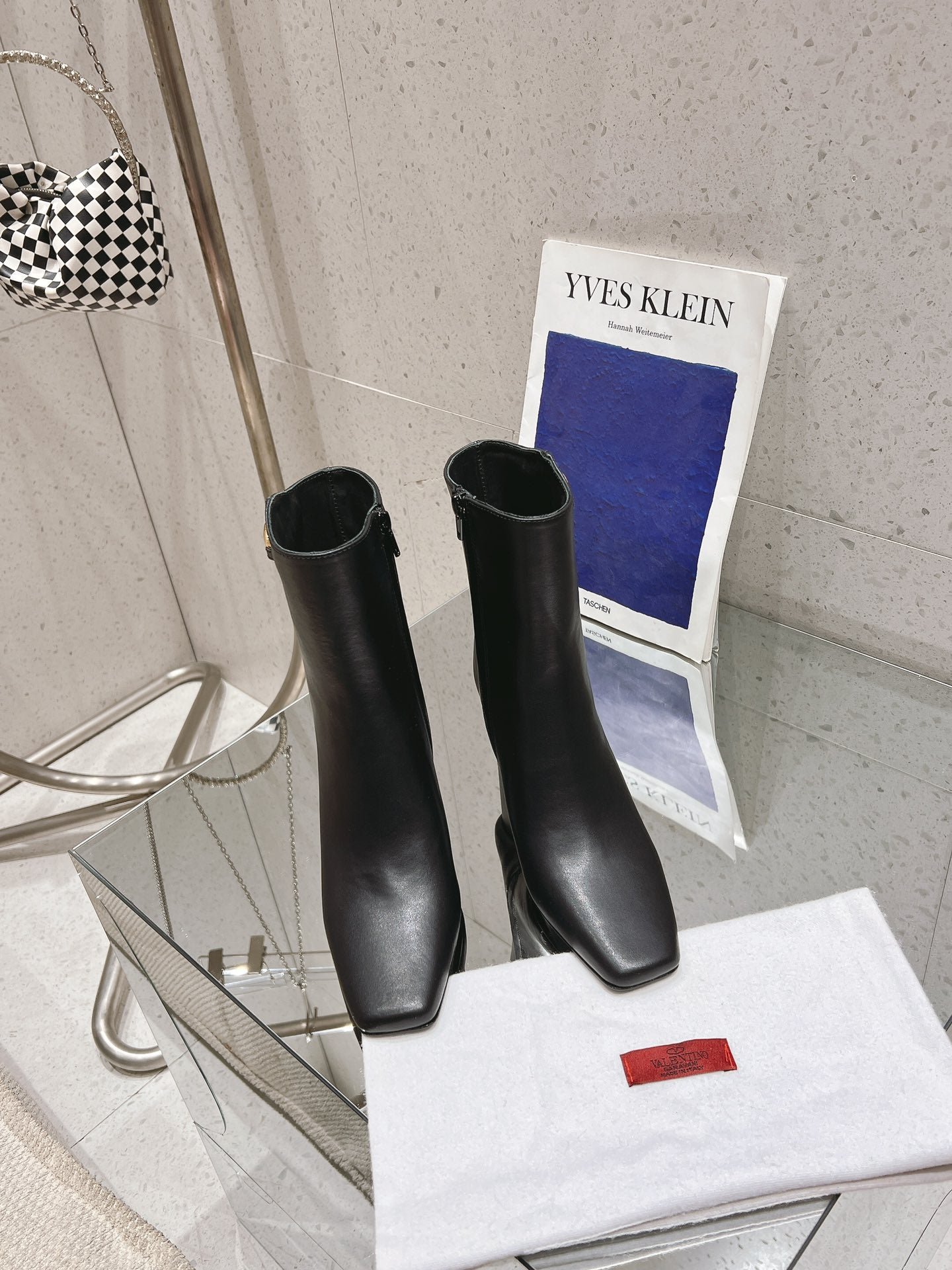 VLOGO THE BOLD EDITION ANKLE BOOT IN BLACK CALFSKIN 70MM - Image 4