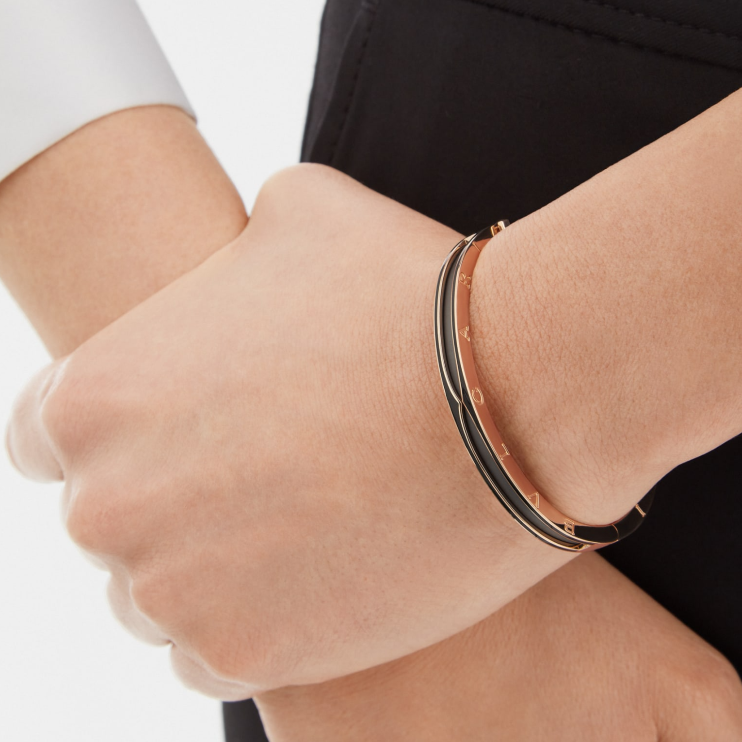 ZERO 1 PINK GOLD WITH MATTE BLACK CERAMIC BRACELET - Image 4