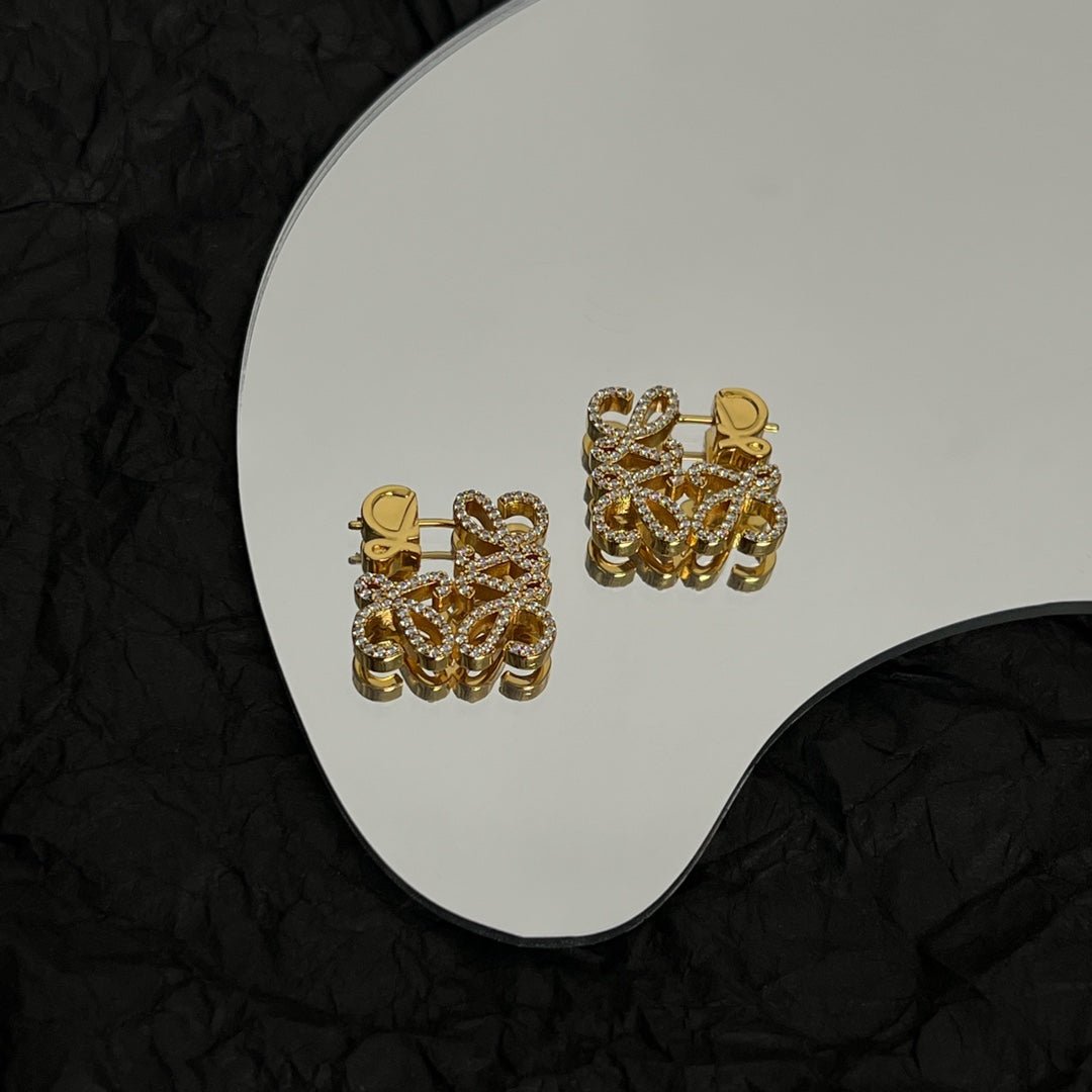 PAVED ANAGRAM MINI GOLD EARRINGS - Image 4
