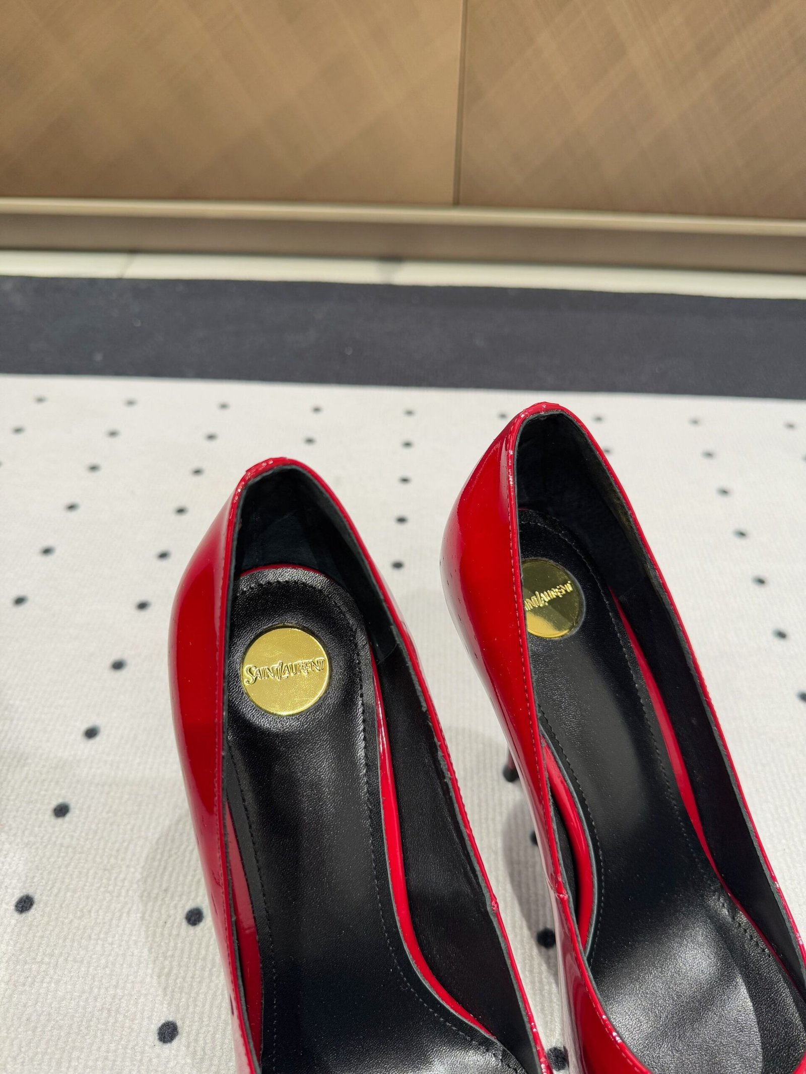 NORMA PUMPS IN RED GLOSSY SHEEPSKIN - Image 2
