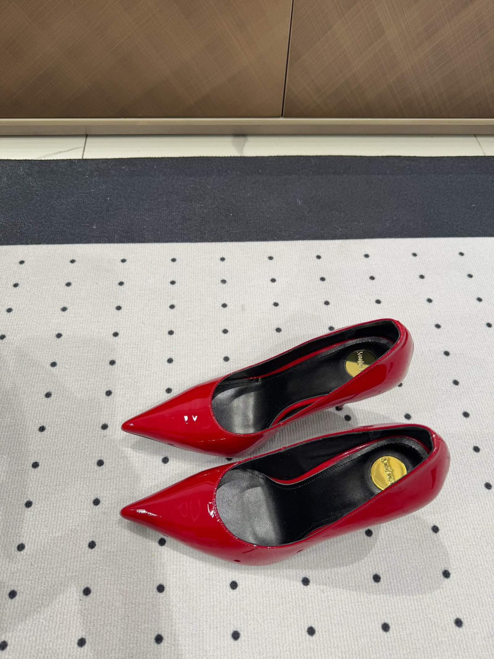 NORMA PUMPS IN RED GLOSSY SHEEPSKIN - Image 4