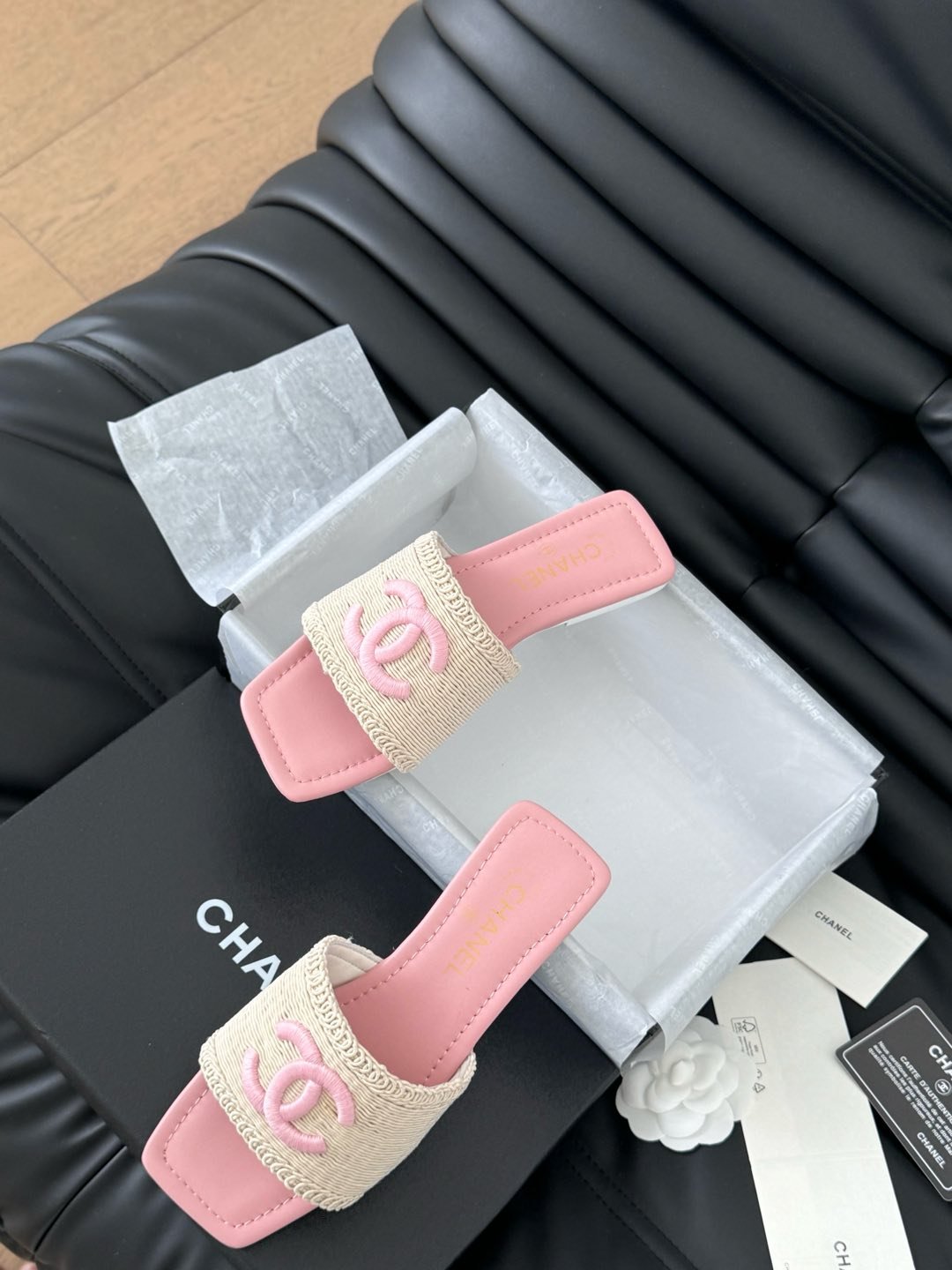 WOVEN SLIDE IN RAFFIA AND LIGHT PINK LAMBSKIN - Image 3