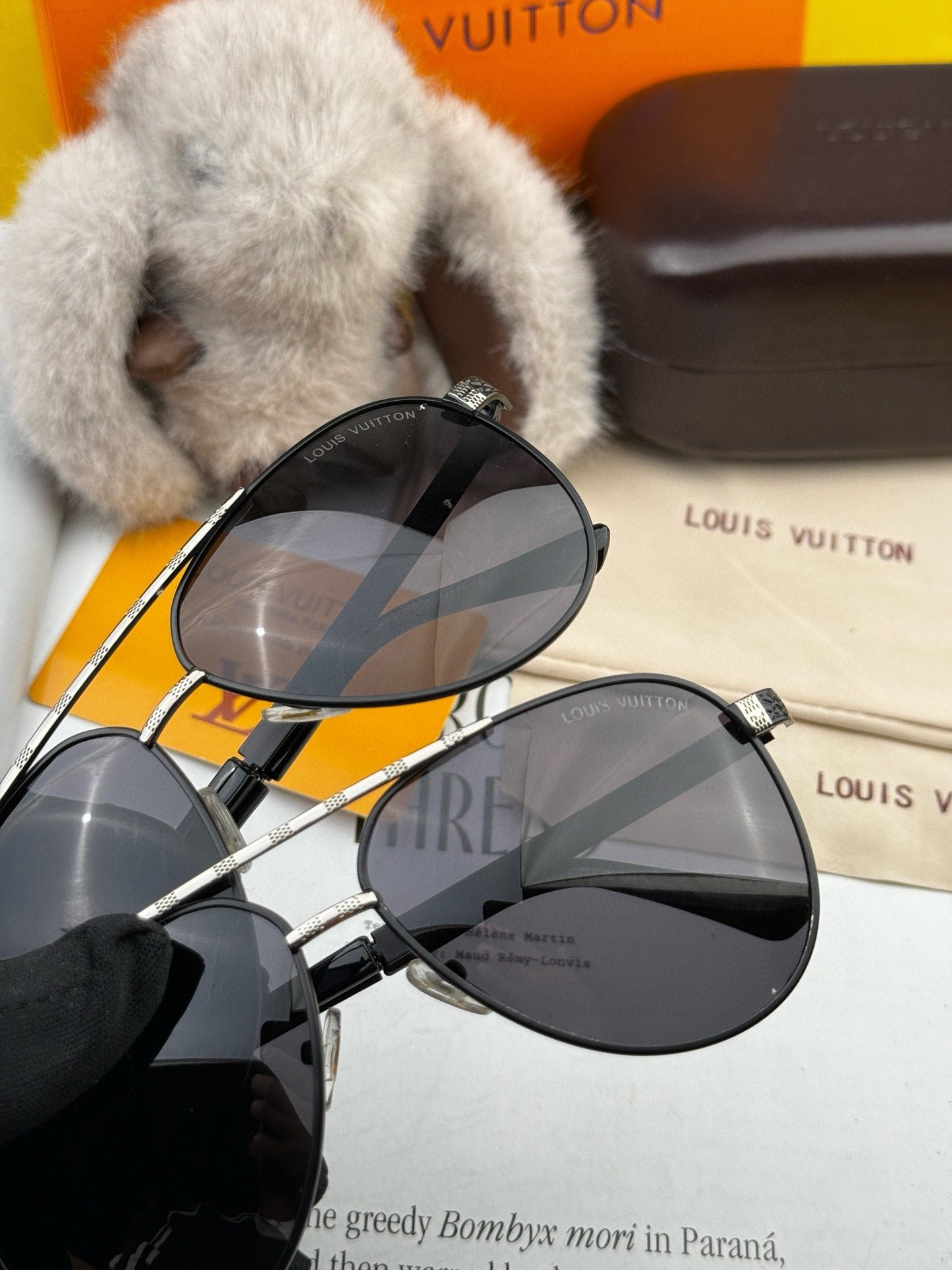 PILOT SUNGLASSES L66 IN BLACK METAL - Image 5