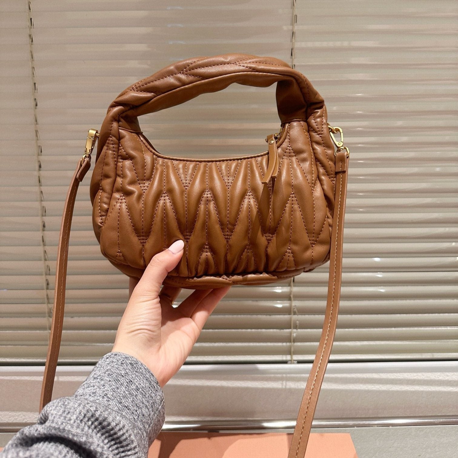 WANDER MATELASSÉ NAPPA HOBO BAG 23 IN CARAMEL BROWN LAMBSKIN - Image 4