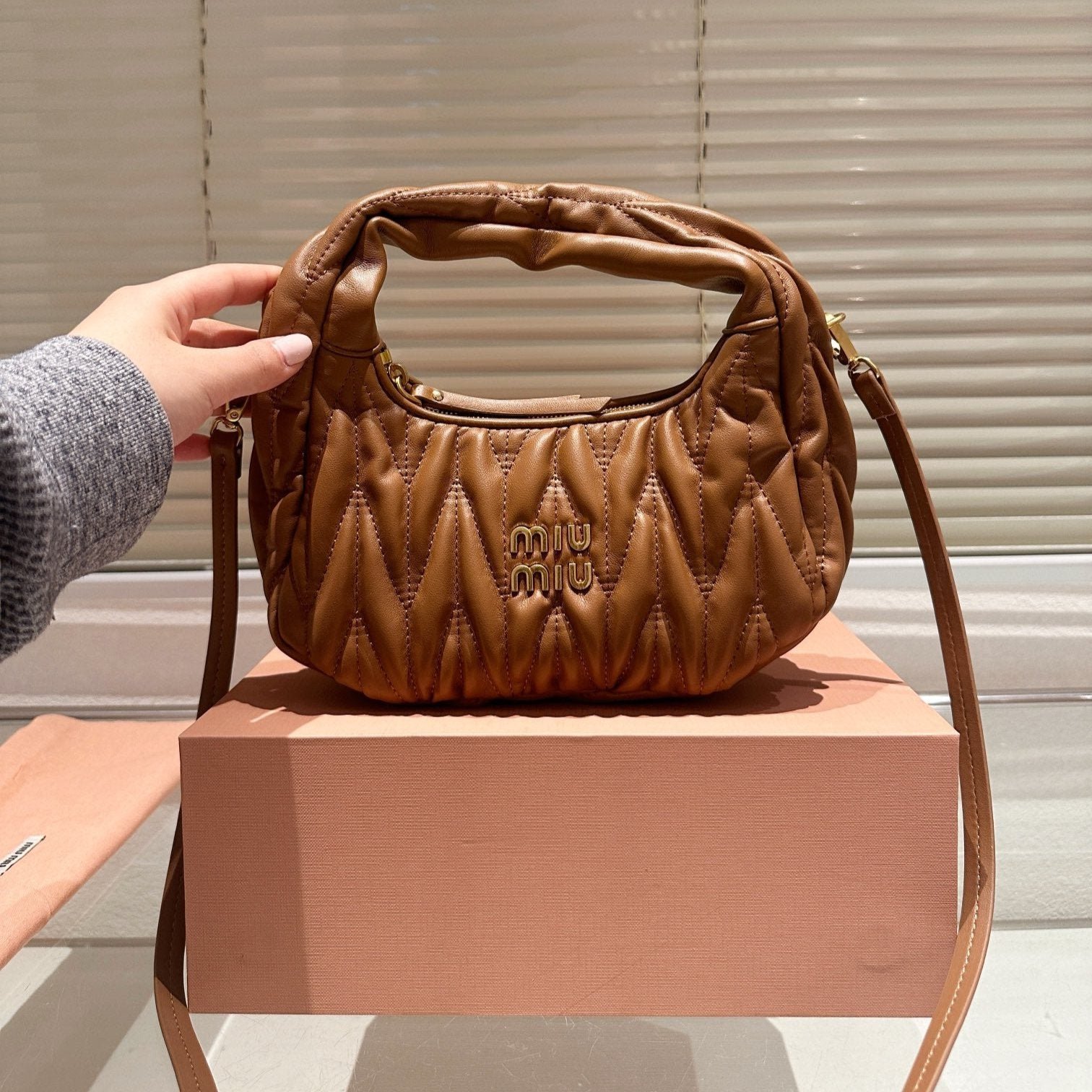WANDER MATELASSÉ NAPPA HOBO BAG 23 IN CARAMEL BROWN LAMBSKIN - Image 2