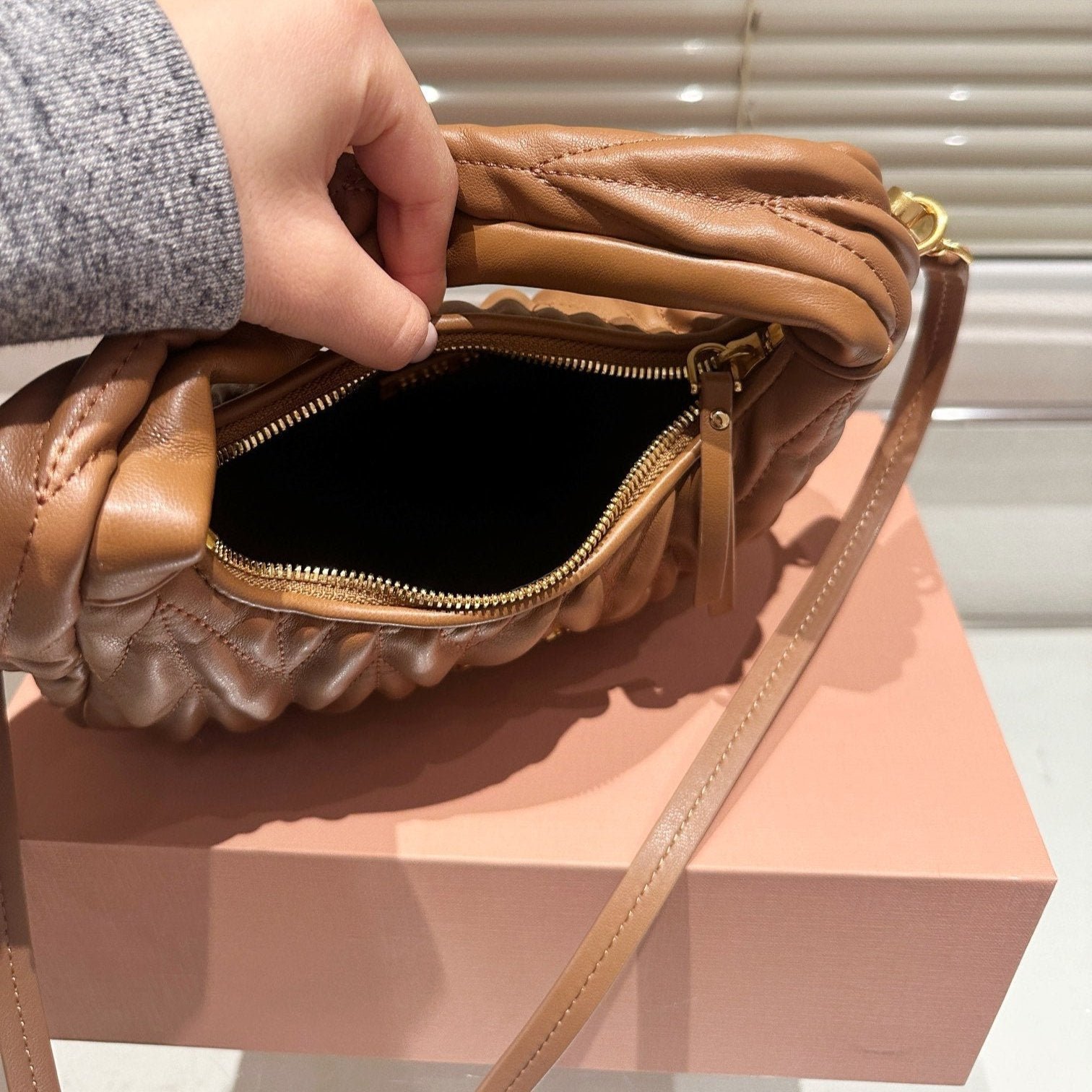 WANDER MATELASSÉ NAPPA HOBO BAG 23 IN CARAMEL BROWN LAMBSKIN - Image 6